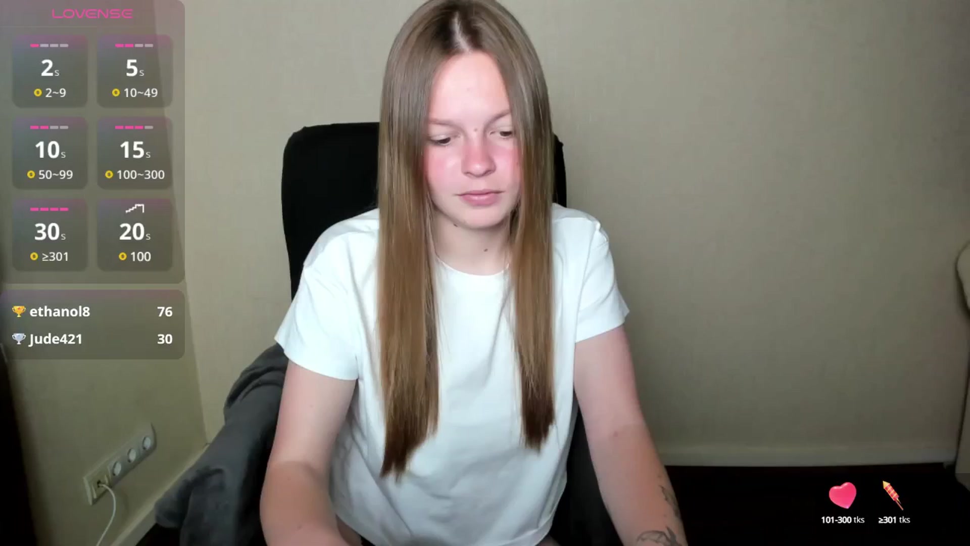 Gallery image thumbnail from CuteDina's myfreecams stream on, 06/23/2025, 07:42 image 7 of 20