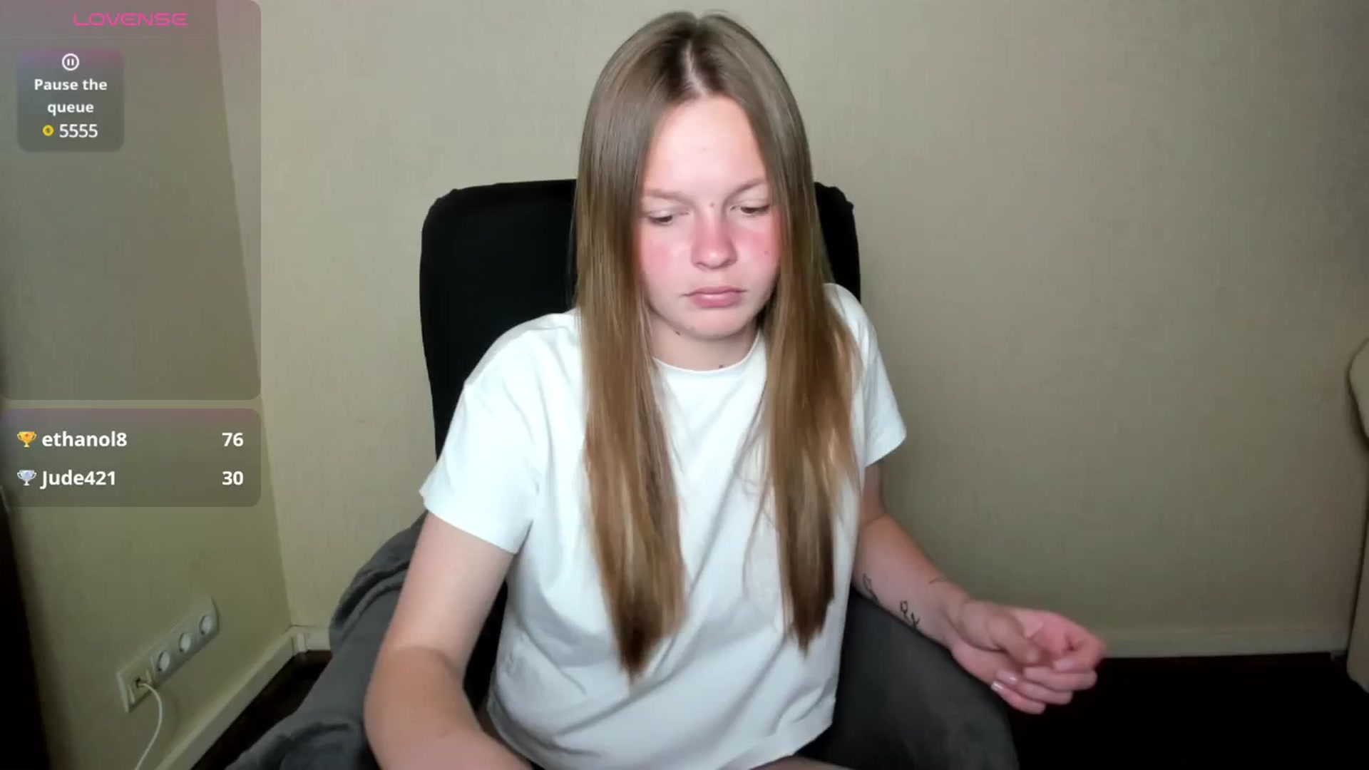 Gallery image thumbnail from CuteDina's myfreecams stream on, 06/23/2025, 07:42 image 6 of 20