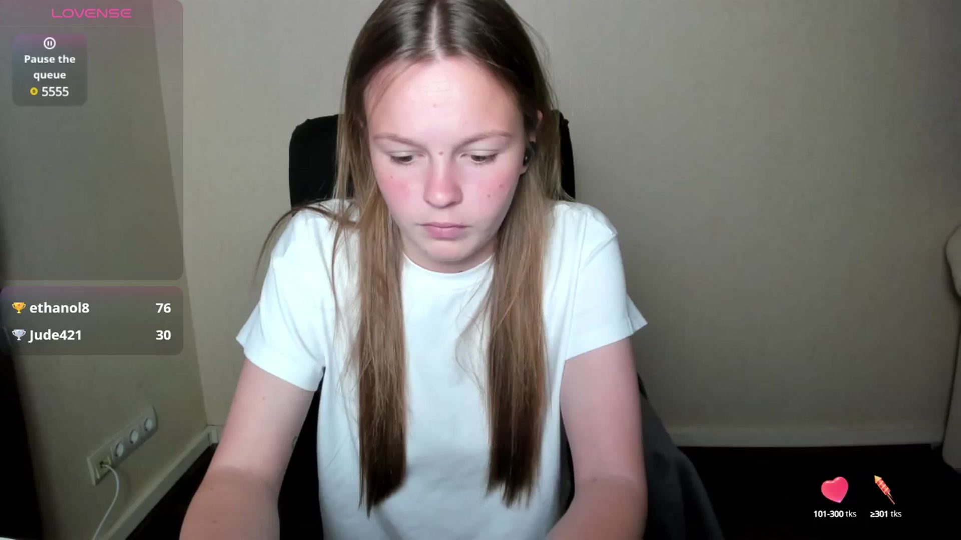 Gallery image thumbnail from CuteDina's myfreecams stream on, 06/23/2025, 08:24 image 18 of 20