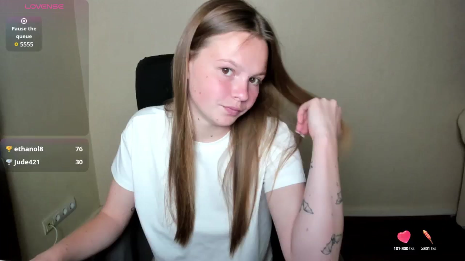 Gallery image thumbnail from CuteDina's myfreecams stream on, 06/23/2025, 09:06 image 1 of 20