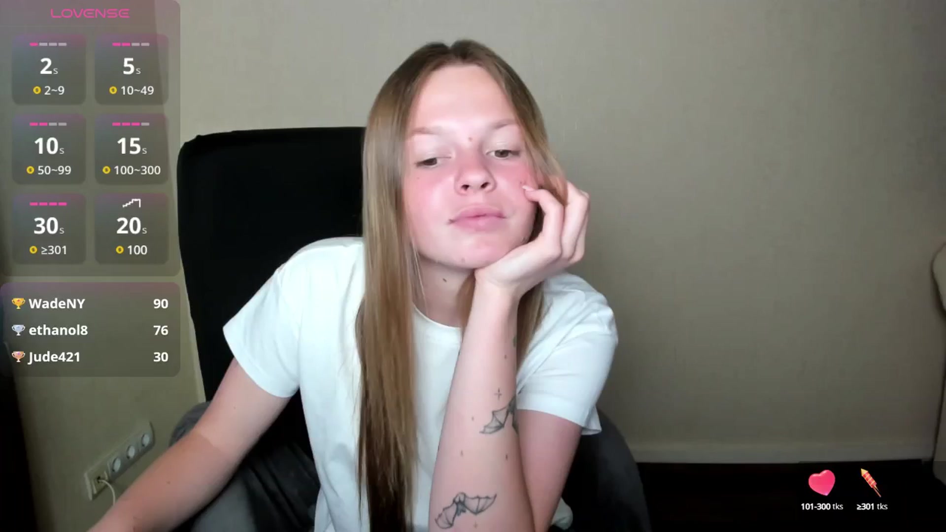Gallery image thumbnail from CuteDina's myfreecams stream on, 06/23/2025, 10:08 image 1 of 20