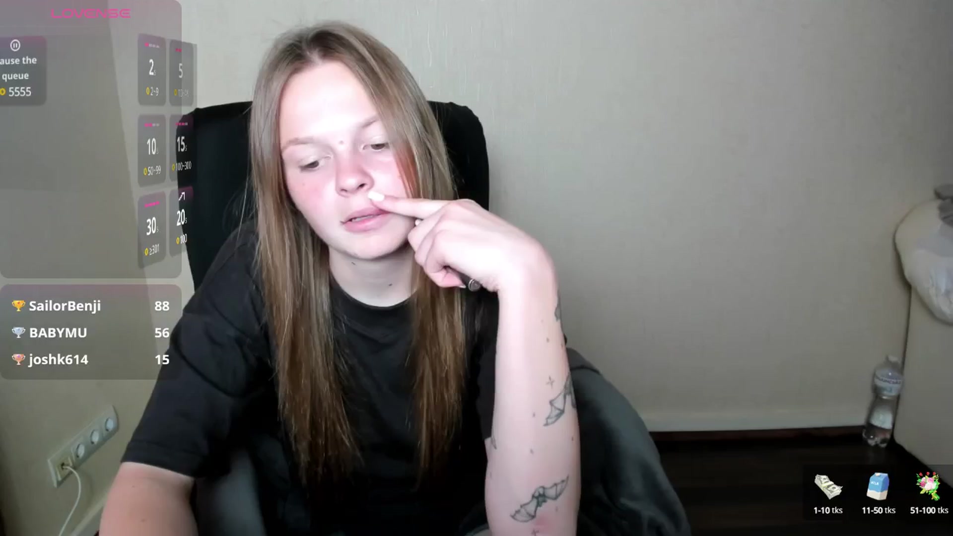 Gallery image thumbnail from CuteDina's myfreecams stream on, 06/25/2025, 11:18 image 10 of 20