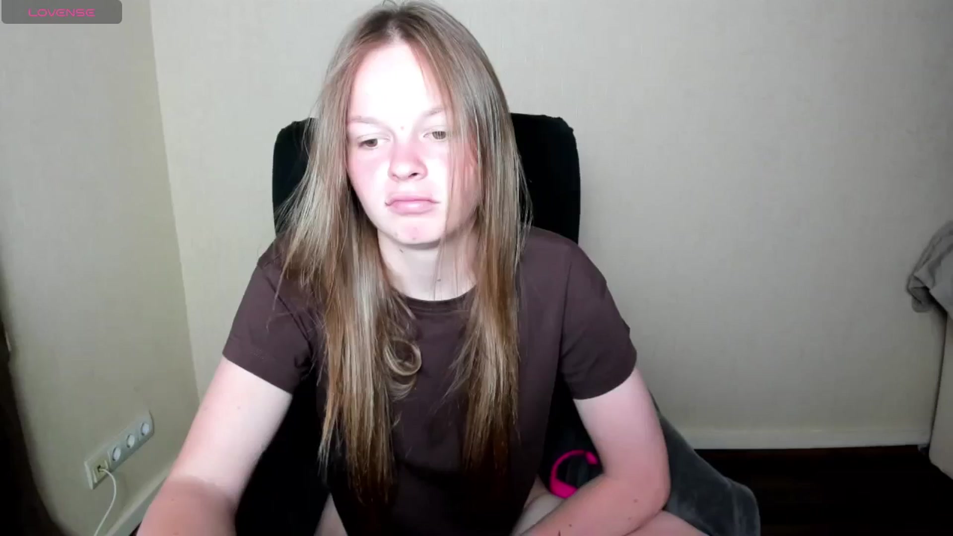 Gallery image thumbnail from CuteDina's myfreecams stream on, 07/04/2025, 09:18 image 19 of 20