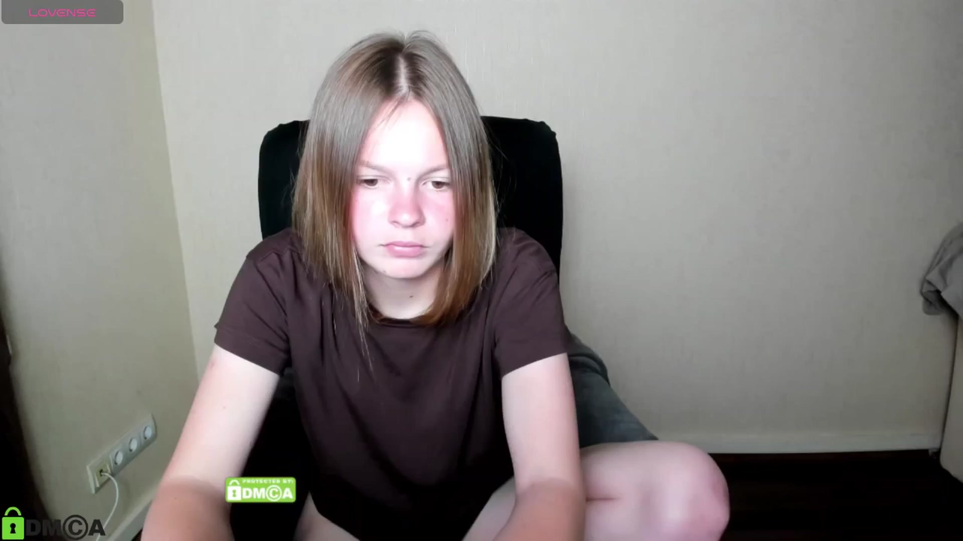 Gallery image thumbnail from CuteDina's myfreecams stream on, 07/04/2025, 10:19 image 1 of 20
