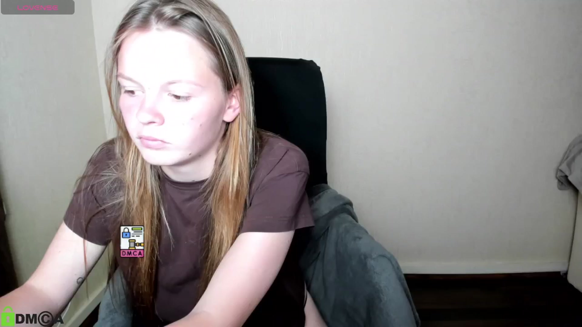 Gallery image thumbnail from CuteDina's myfreecams stream on, 07/04/2025, 10:39 image 17 of 20