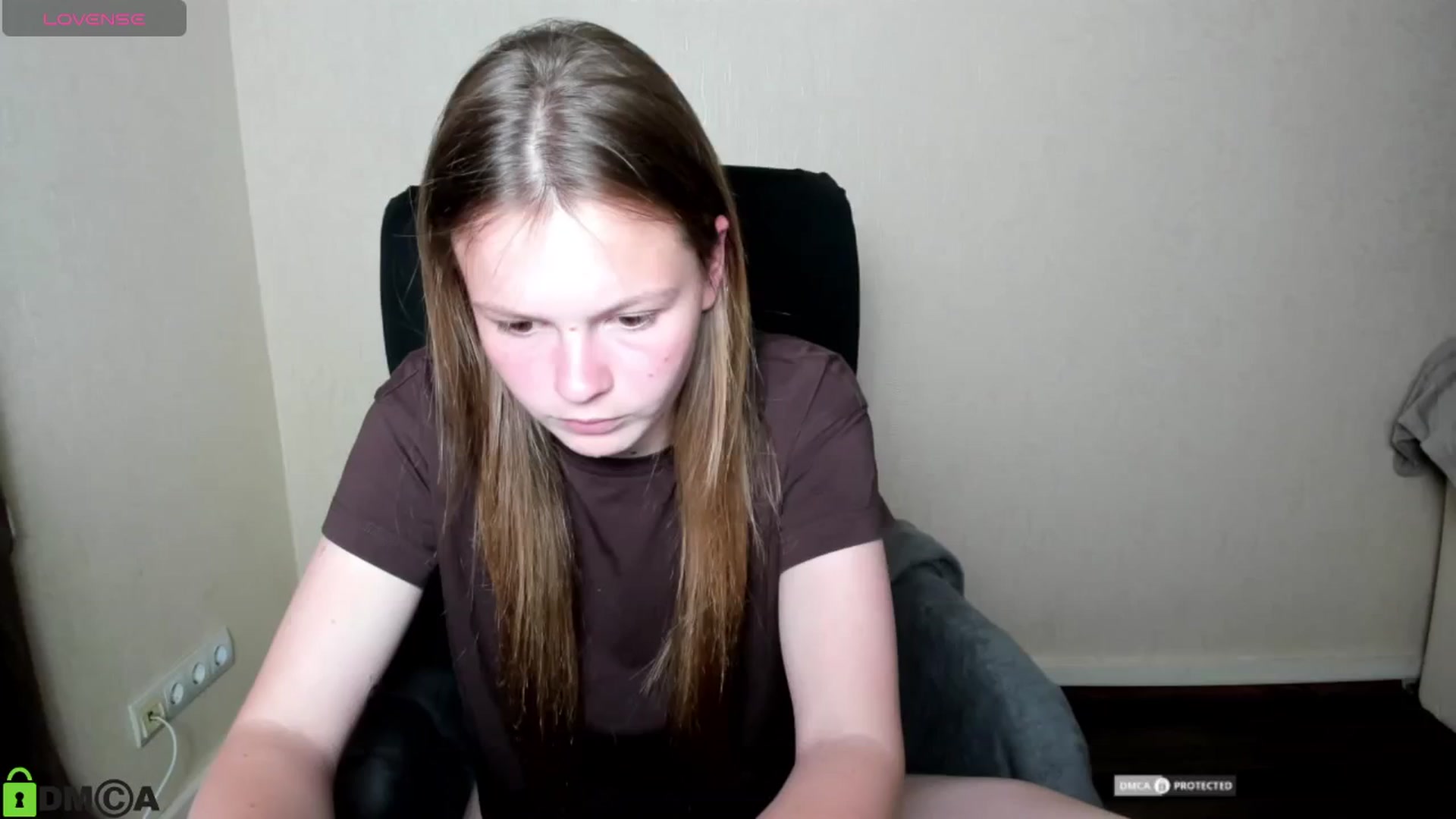 Gallery image thumbnail from CuteDina's myfreecams stream on, 07/04/2025, 11:21 image 14 of 20