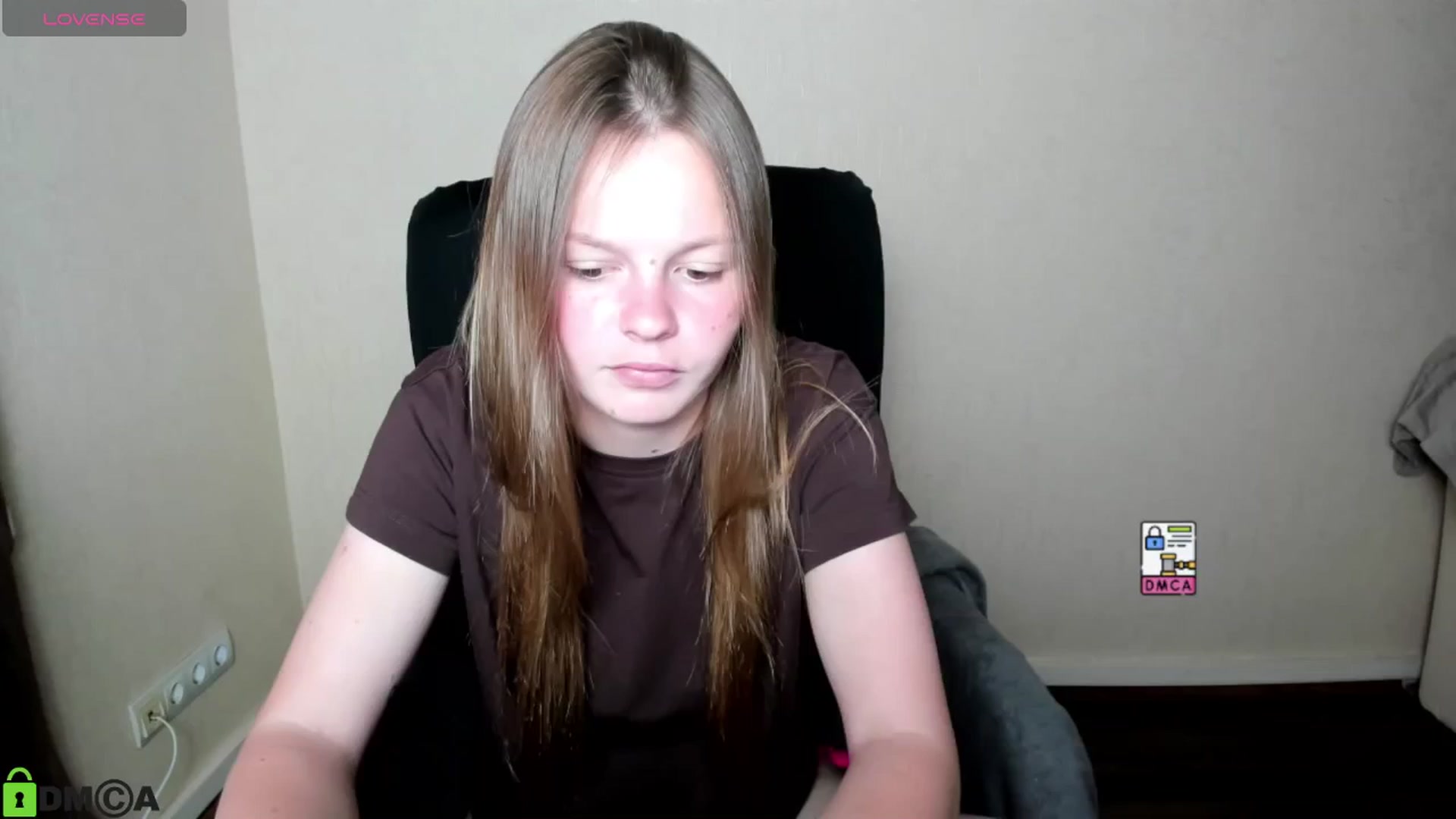 Gallery image thumbnail from CuteDina's myfreecams stream on, 07/04/2025, 11:21 image 17 of 20