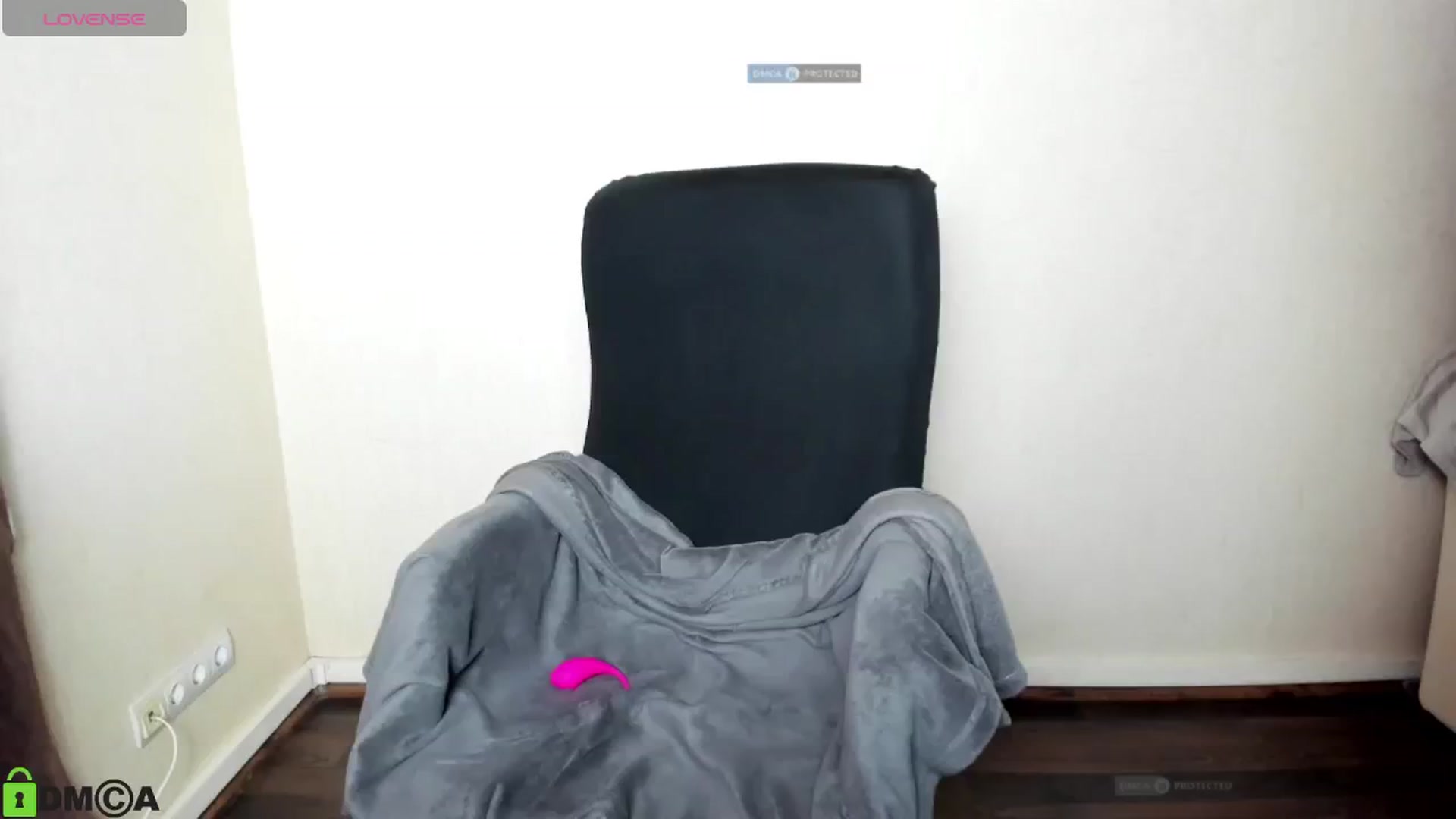 Gallery image thumbnail from CuteDina's myfreecams stream on, 07/04/2025, 11:21 image 7 of 20