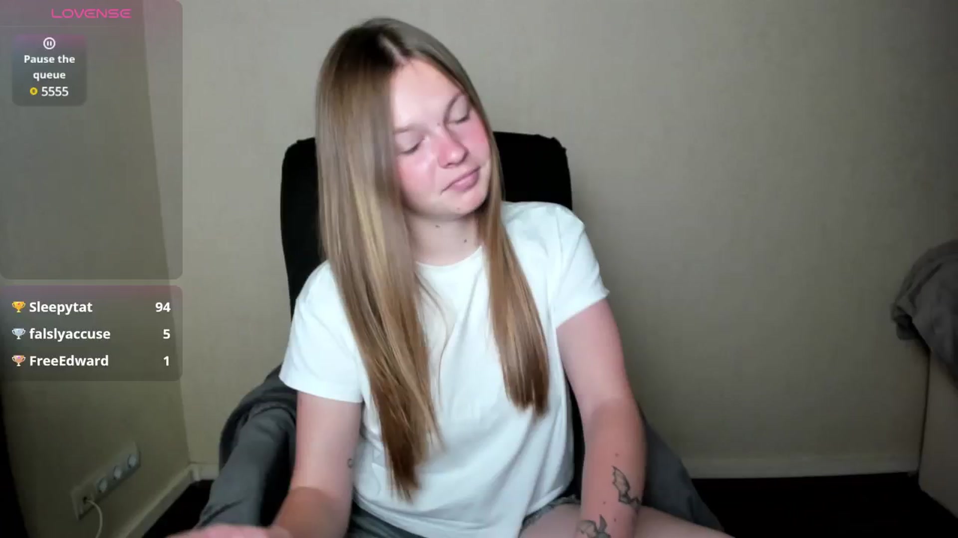 Gallery image thumbnail from CuteDina's myfreecams stream on, 07/11/2025, 08:06 image 2 of 20