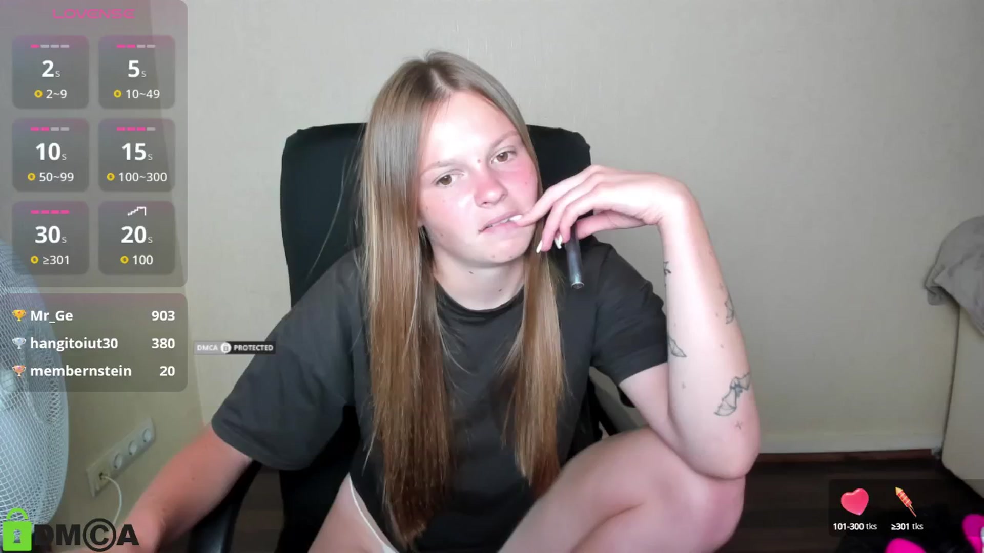 Gallery image thumbnail from CuteDina's myfreecams stream on, 07/19/2025, 11:18 image 12 of 20