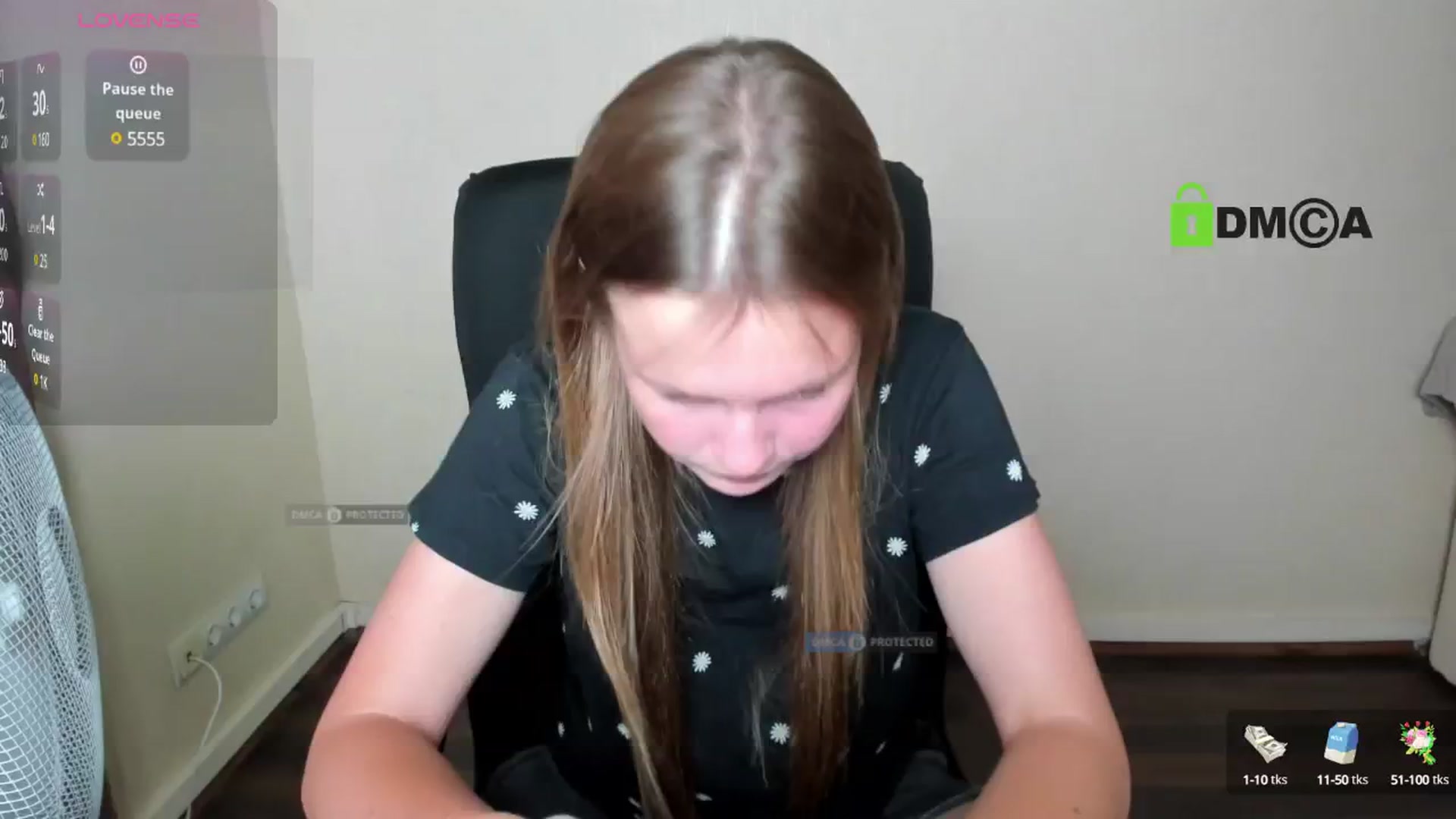 Gallery image thumbnail from CuteDina's myfreecams stream on, 07/27/2025, 08:54 image 3 of 20