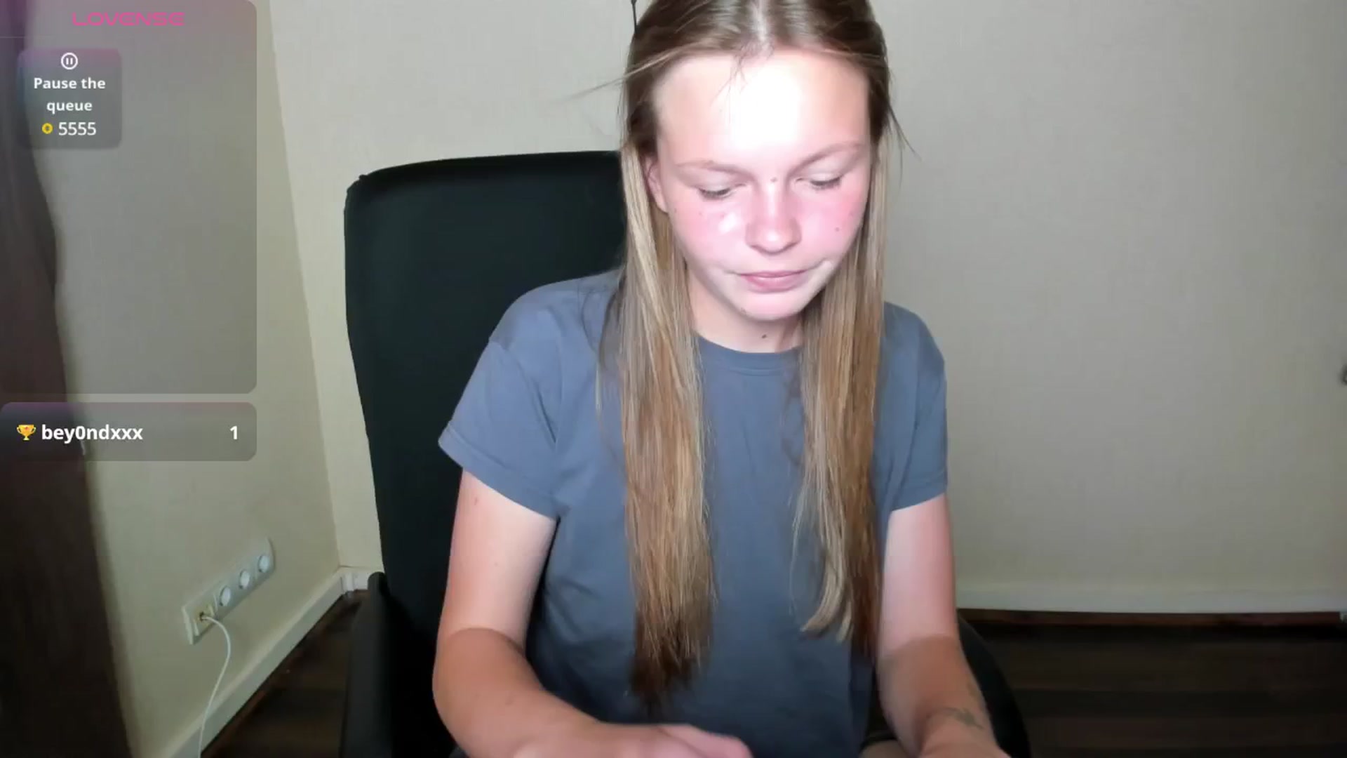 Gallery image thumbnail from CuteDina's myfreecams stream on, 07/29/2025, 07:23 image 1 of 20