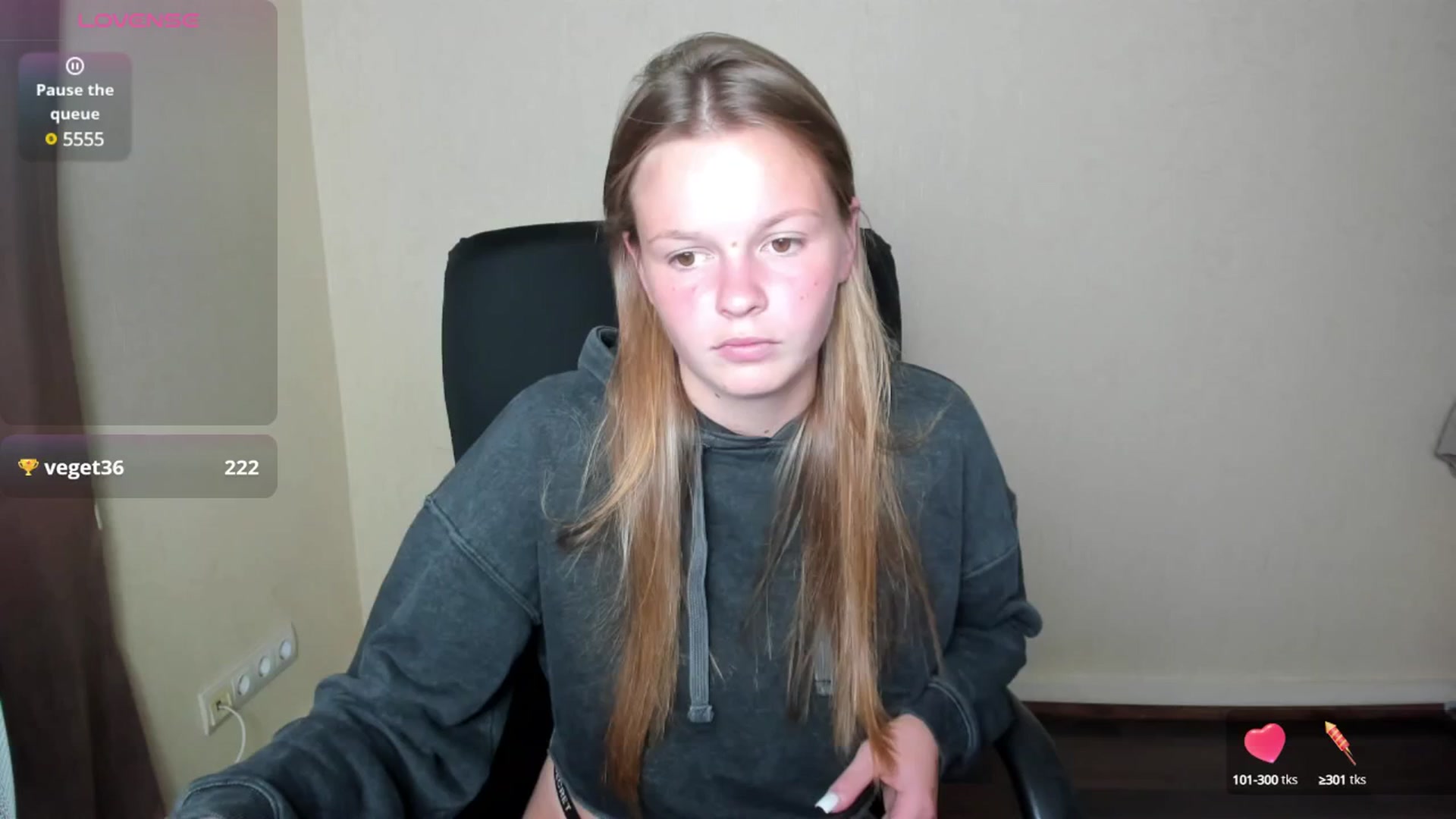 Gallery image thumbnail from CuteDina's myfreecams stream on, 07/31/2025, 08:59 image 15 of 20