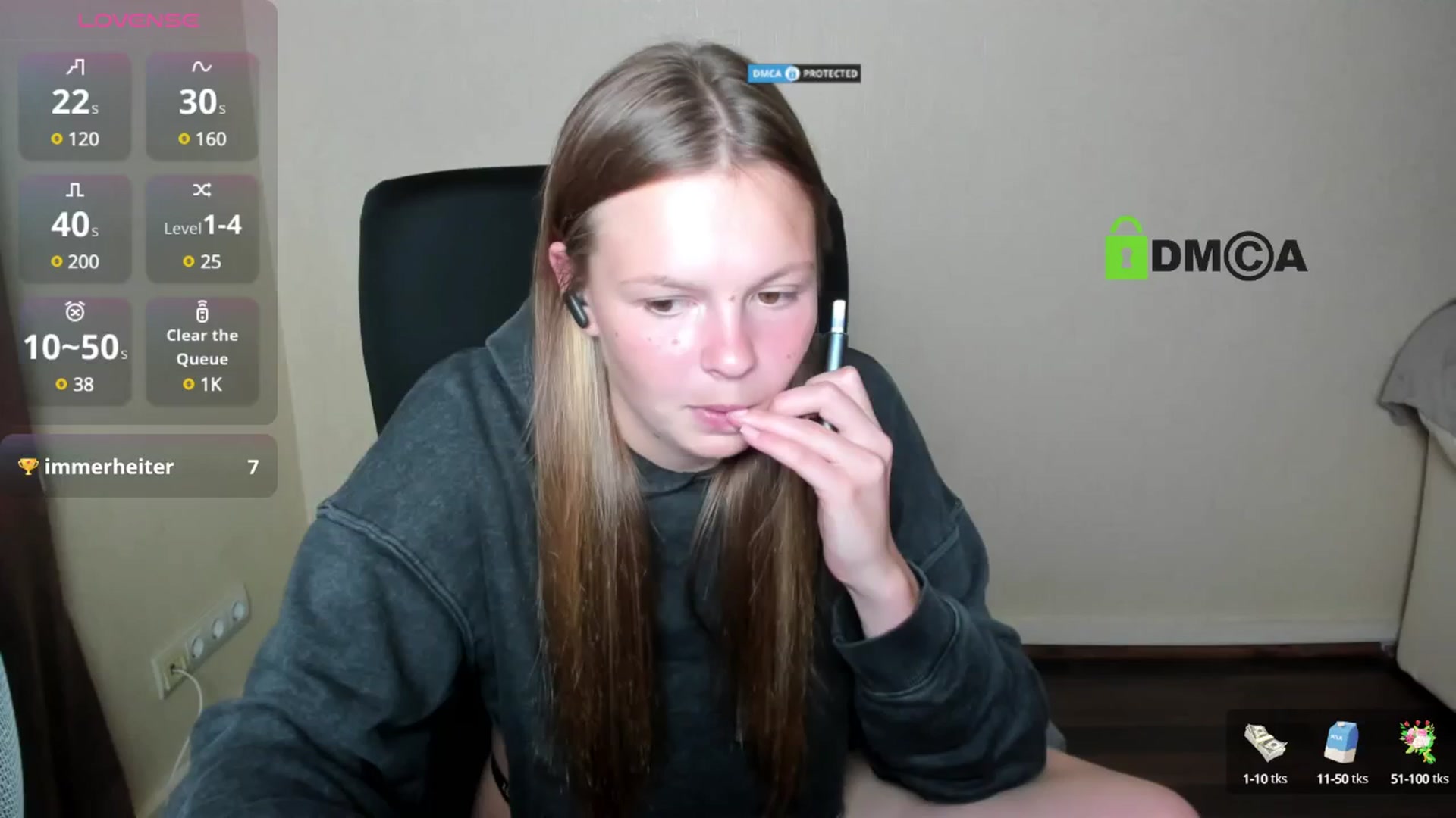 Gallery image thumbnail from CuteDina's myfreecams stream on, 08/01/2025, 10:24 image 7 of 20