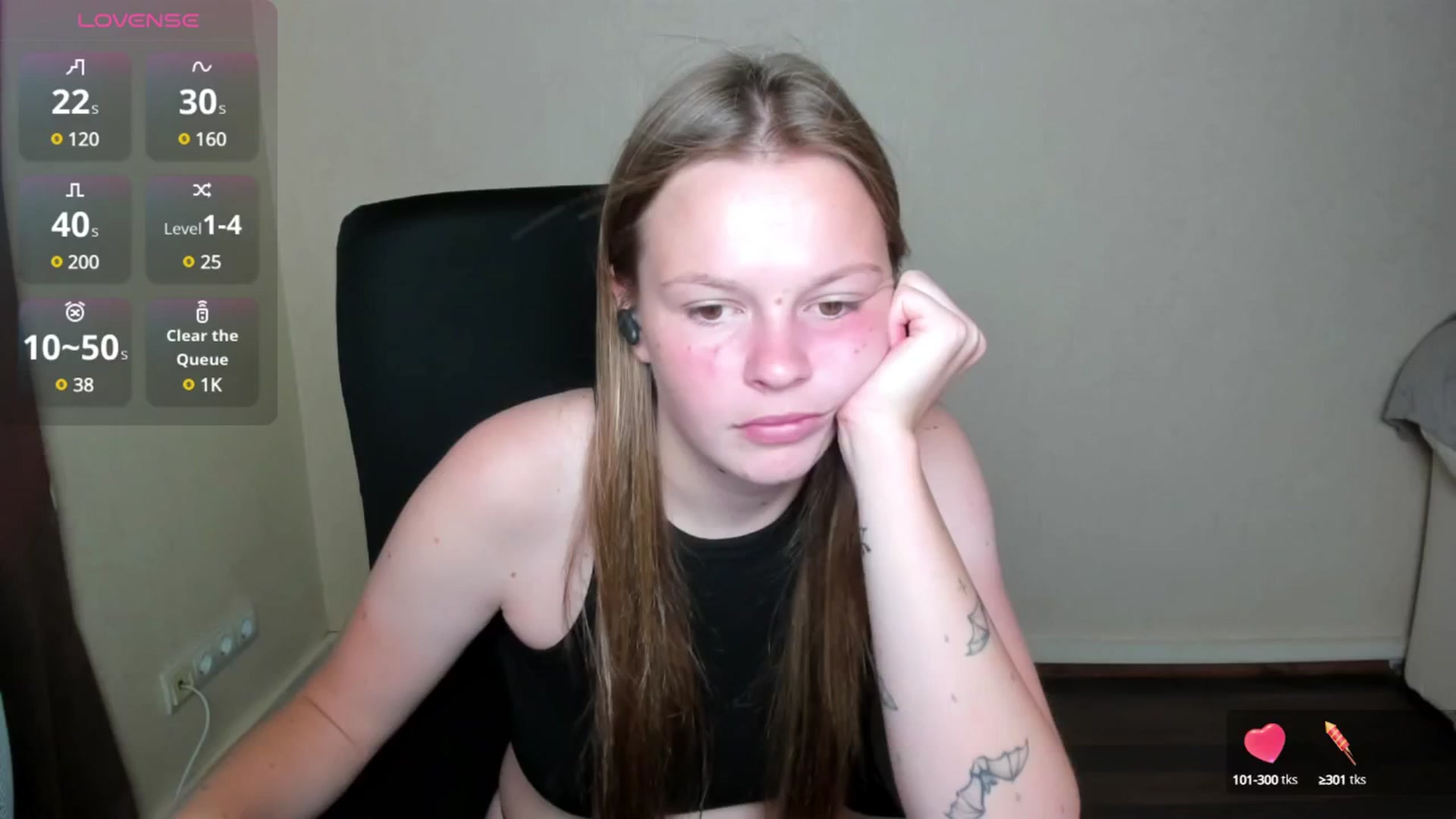 Gallery image thumbnail from CuteDina's myfreecams stream on, 08/03/2025, 09:06 image 3 of 20