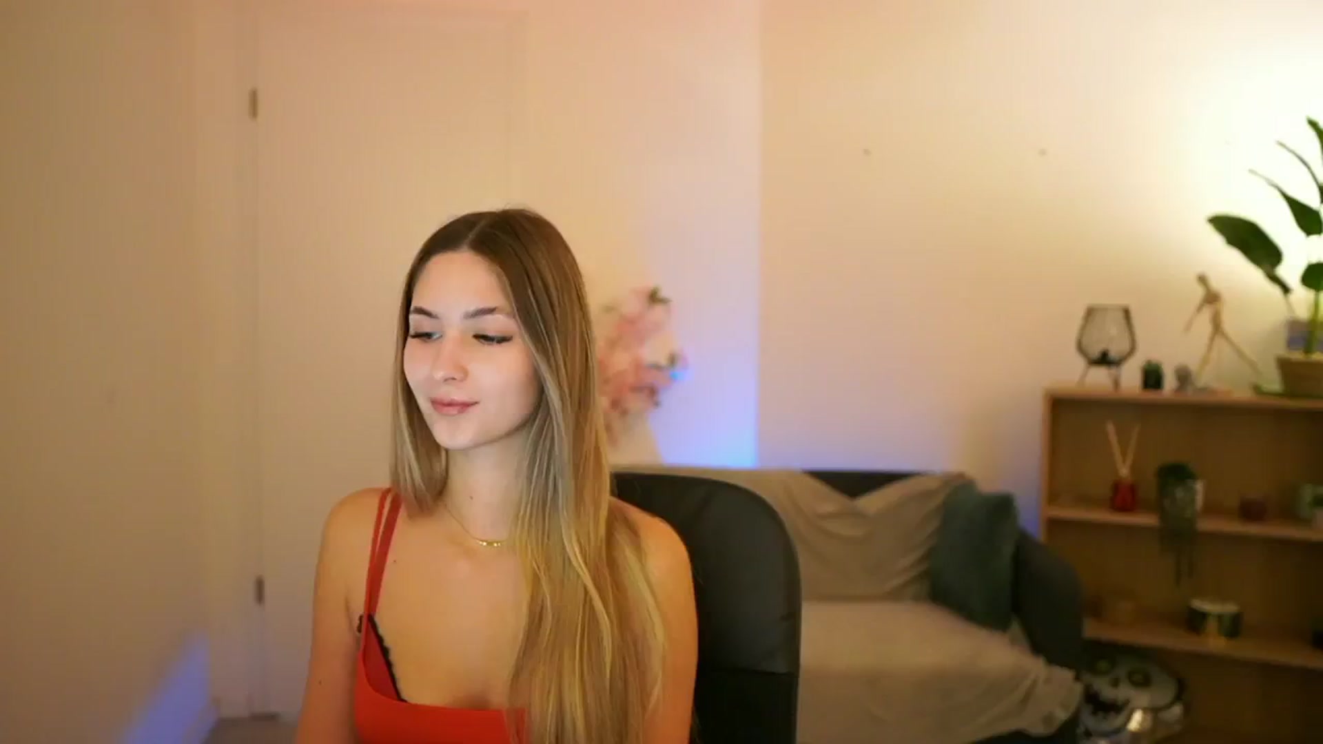 Gallery image thumbnail from CuteGirl_18's myfreecams stream on, 02/02/2025, 14:09 image 9 of 20