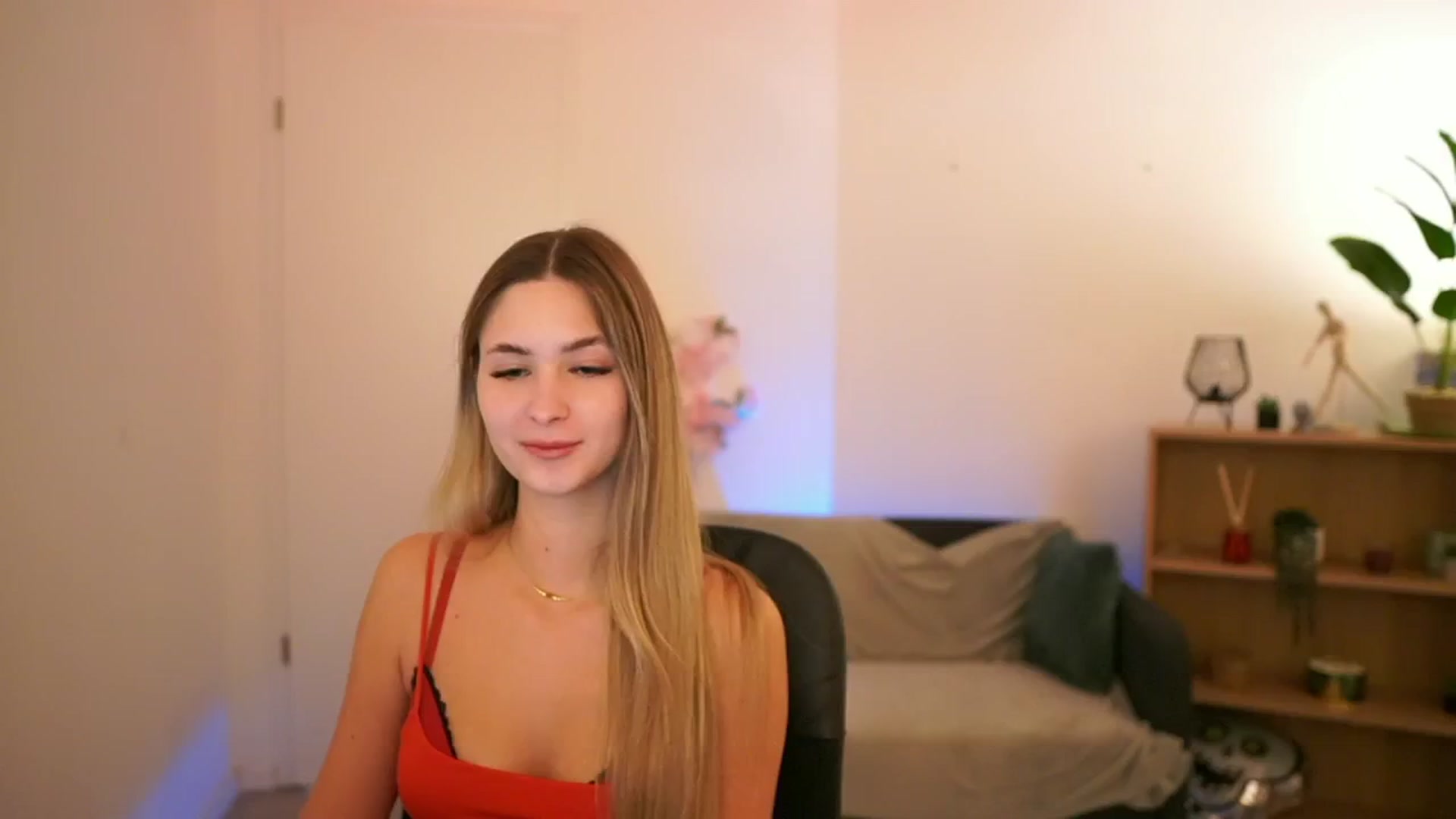 Gallery image thumbnail from CuteGirl_18's myfreecams stream on, 02/02/2025, 14:09 image 1 of 20