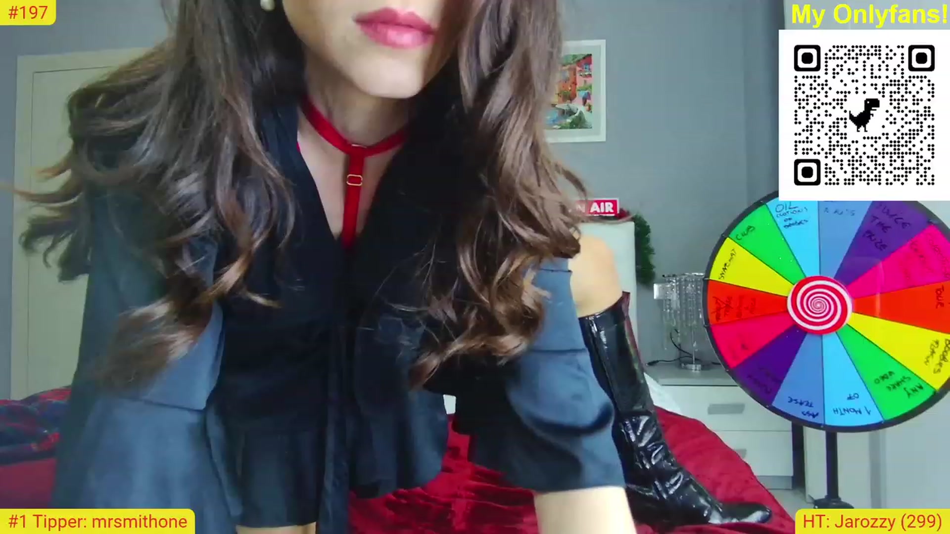 Gallery image thumbnail from CuteHerminie's myfreecams stream on, 12/15/2022, 23:14 image 15 of 20