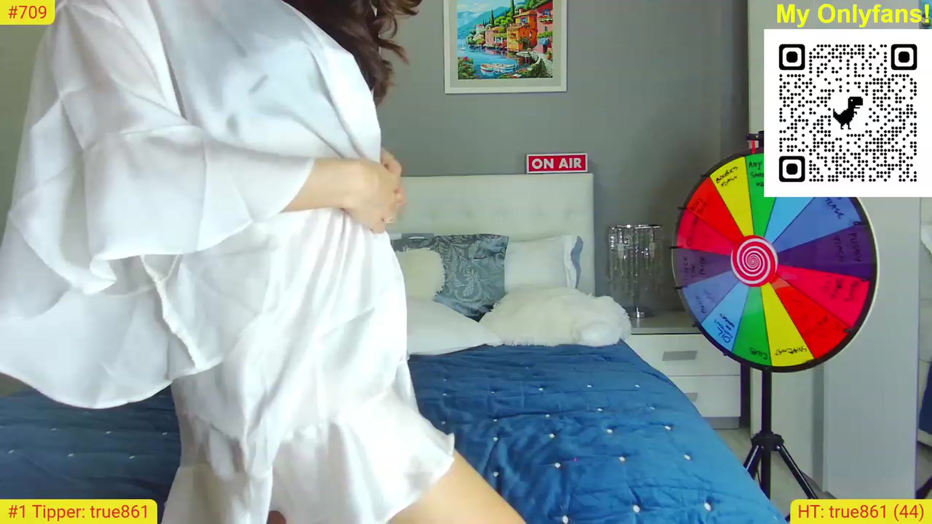 Gallery image thumbnail from CuteHerminie's myfreecams stream on, 01/08/2023, 20:13 image 11 of 20