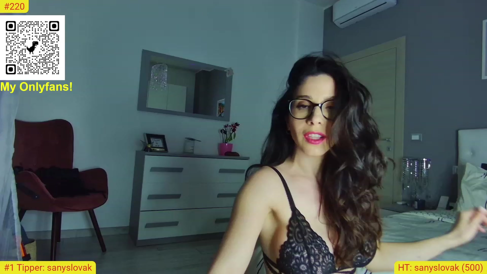 Gallery image thumbnail from CuteHerminie's myfreecams stream on, 03/13/2023, 21:14 image 7 of 20