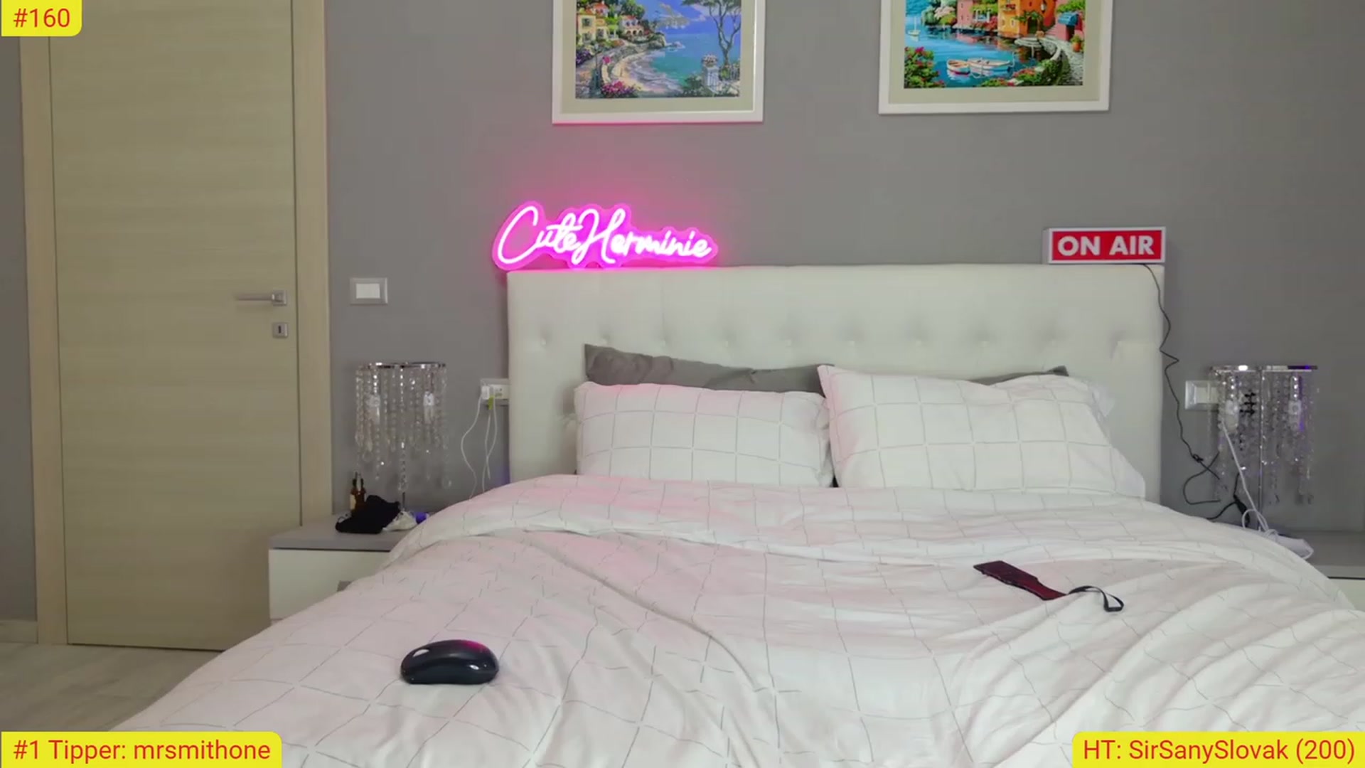 Gallery image thumbnail from CuteHerminie's myfreecams stream on, 10/25/2023, 23:18 image 8 of 20