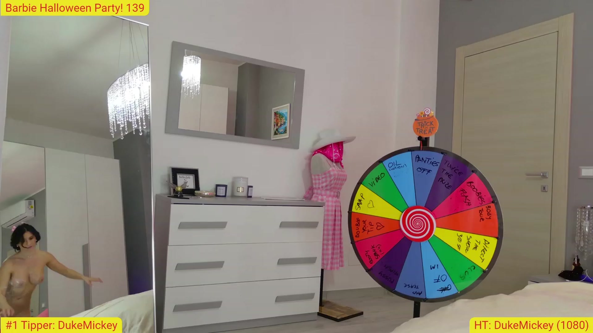 Gallery image thumbnail from CuteHerminie's myfreecams stream on, 10/27/2023, 22:13 image 1 of 20