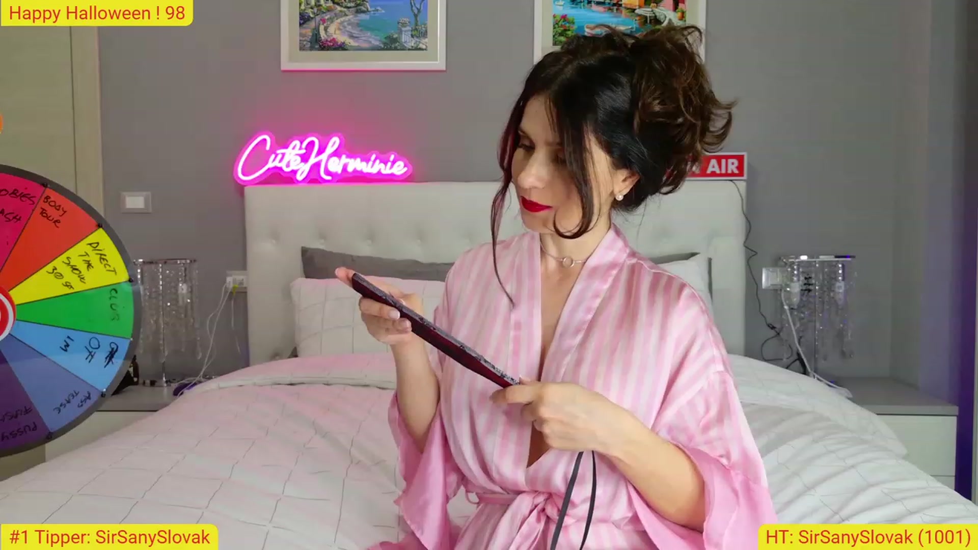 Gallery image thumbnail from CuteHerminie's myfreecams stream on, 10/30/2023, 23:53 image 18 of 20