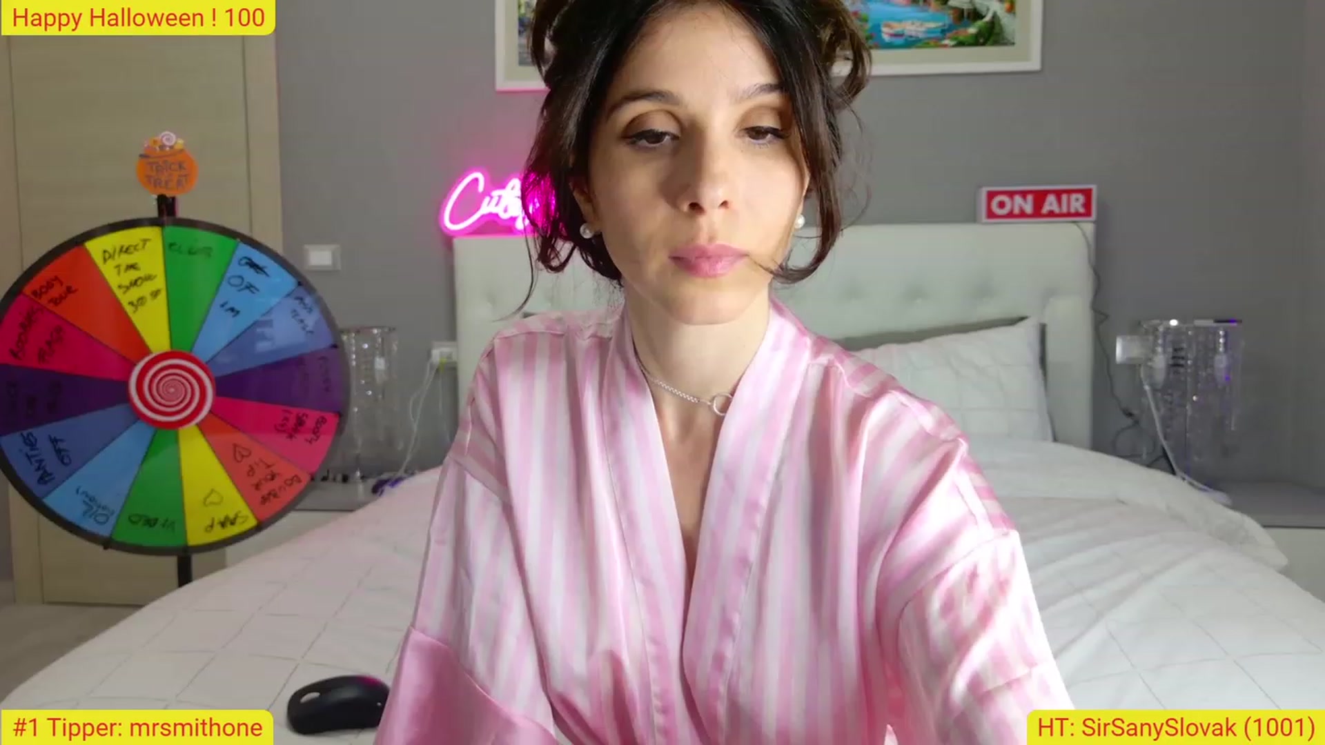 Gallery image thumbnail from CuteHerminie's myfreecams stream on, 10/30/2023, 23:53 image 12 of 20