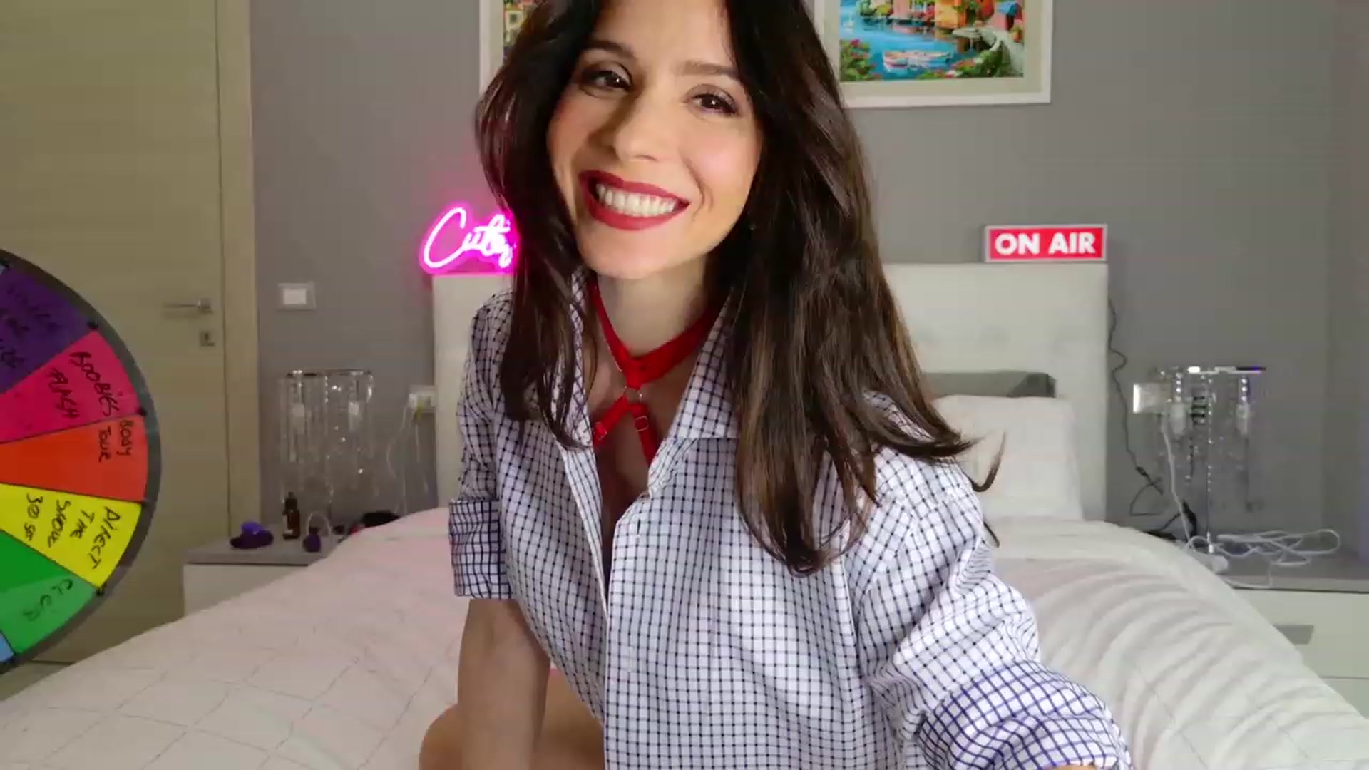 Gallery image thumbnail from CuteHerminie's myfreecams stream on, 11/06/2023, 20:43 image 11 of 20