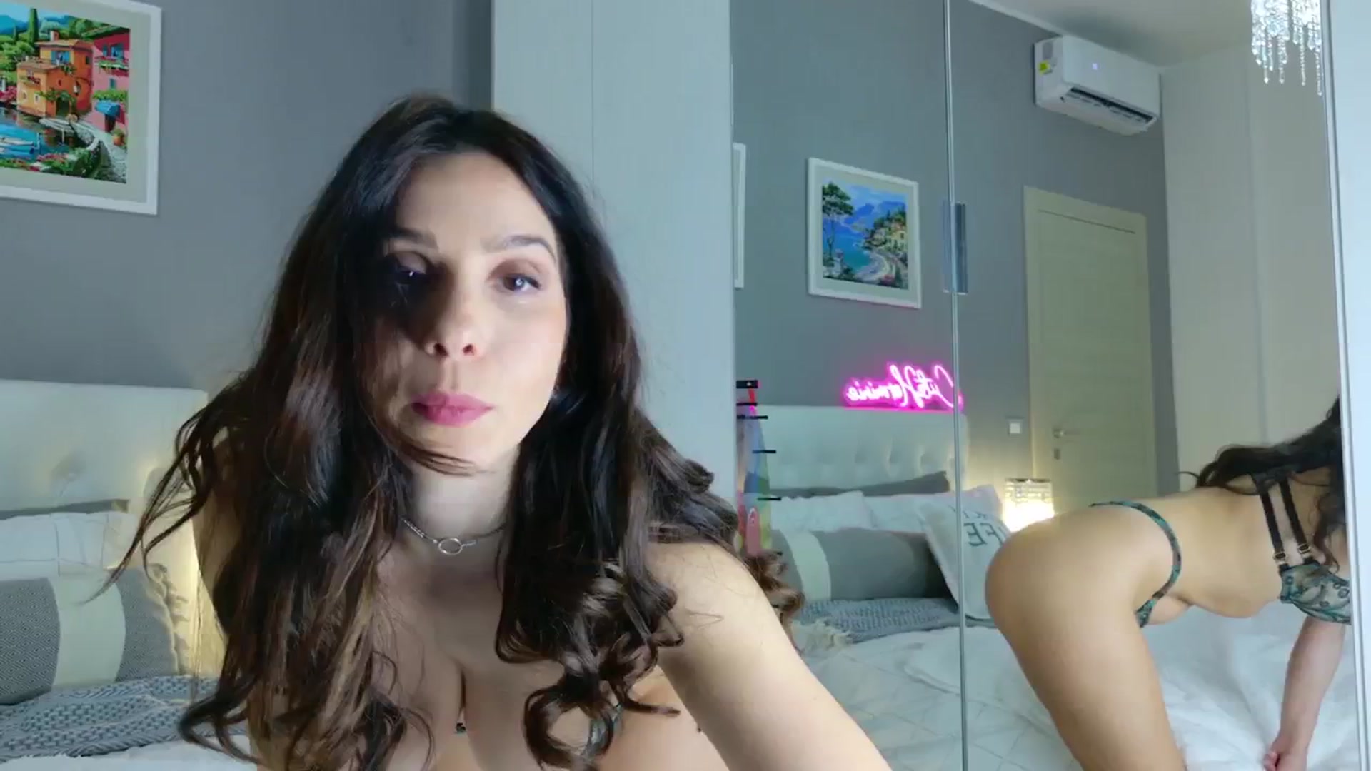 Gallery image thumbnail from CuteHerminie's myfreecams stream on, 02/09/2024, 22:53 image 19 of 20