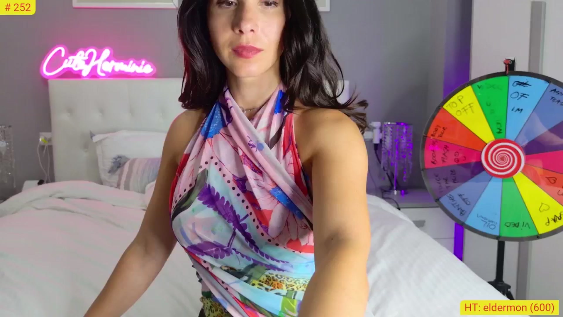 Gallery image thumbnail from CuteHerminie's myfreecams stream on, 07/22/2024, 23:47 image 5 of 20