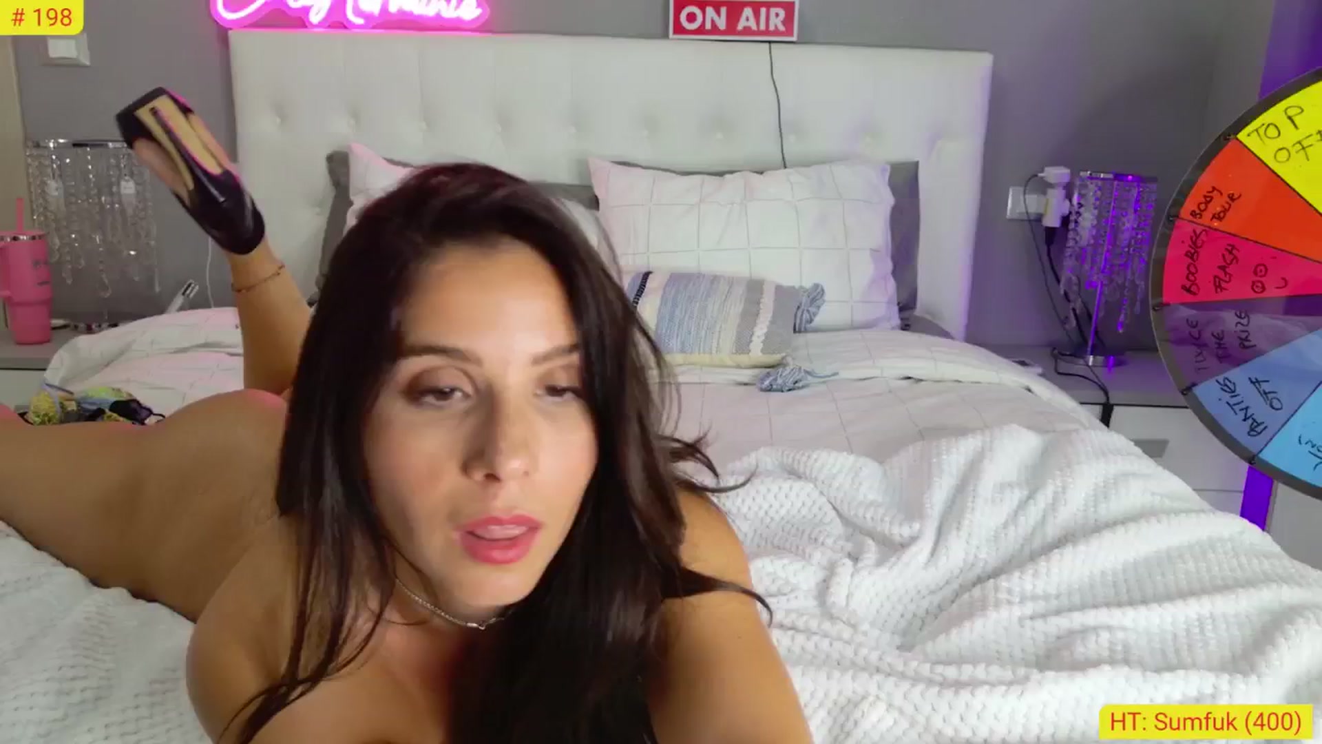 Gallery image thumbnail from CuteHerminie's myfreecams stream on, 07/27/2024, 24:01 image 17 of 20