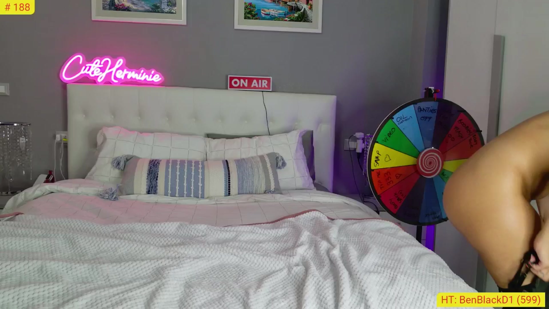 Gallery image thumbnail from CuteHerminie's myfreecams stream on, 07/27/2024, 21:22 image 4 of 20