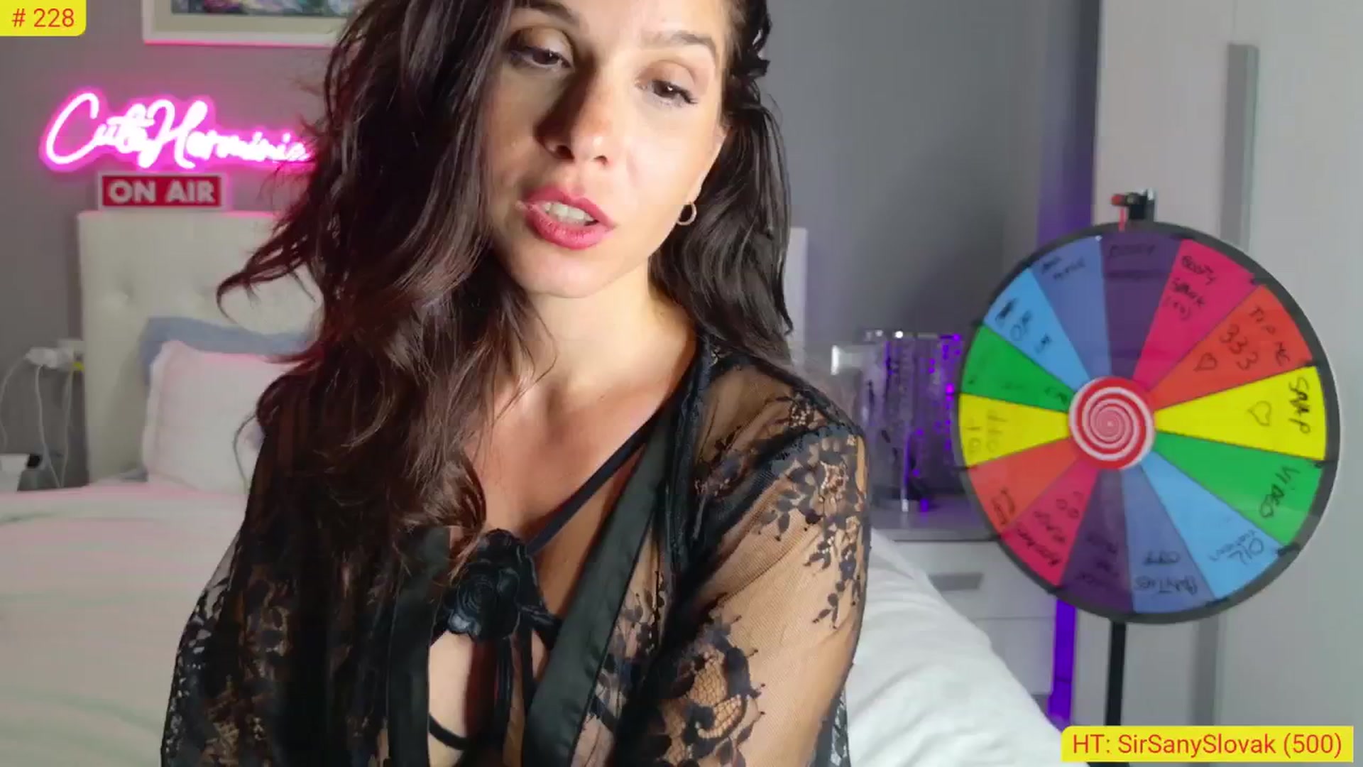 Gallery image thumbnail from CuteHerminie's myfreecams stream on, 08/21/2024, 23:55 image 10 of 20