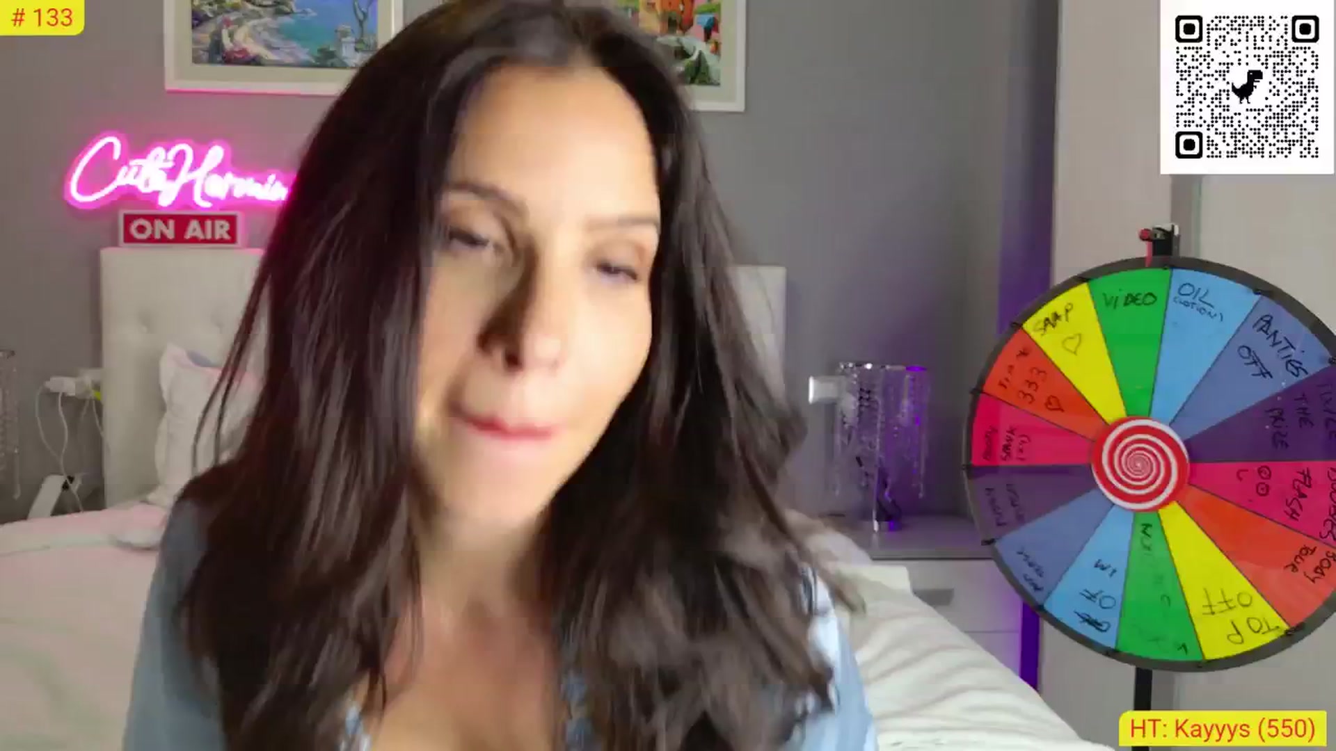 Gallery image thumbnail from CuteHerminie's myfreecams stream on, 09/11/2024, 19:21 image 18 of 20