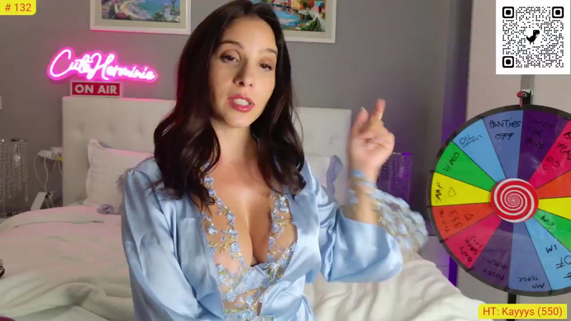 Gallery image thumbnail from CuteHerminie's myfreecams stream on, 09/11/2024, 22:25 image 7 of 20
