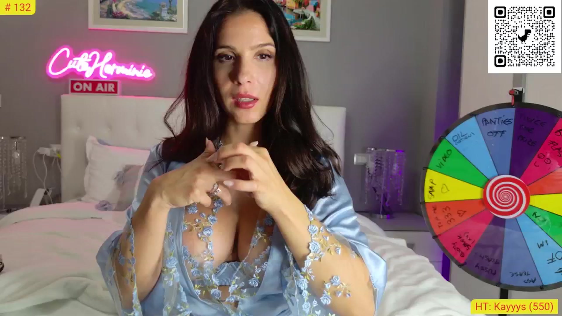 Gallery image thumbnail from CuteHerminie's myfreecams stream on, 09/11/2024, 22:25 image 6 of 20