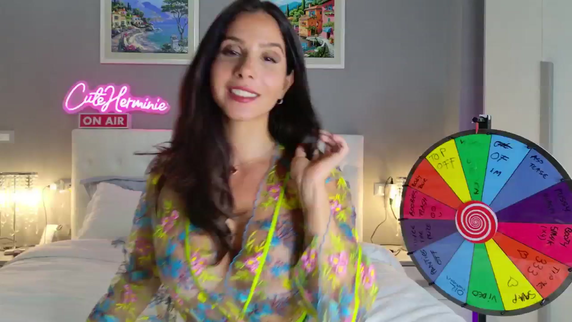 Gallery image thumbnail from CuteHerminie's myfreecams stream on, 10/04/2024, 18:44 image 4 of 20