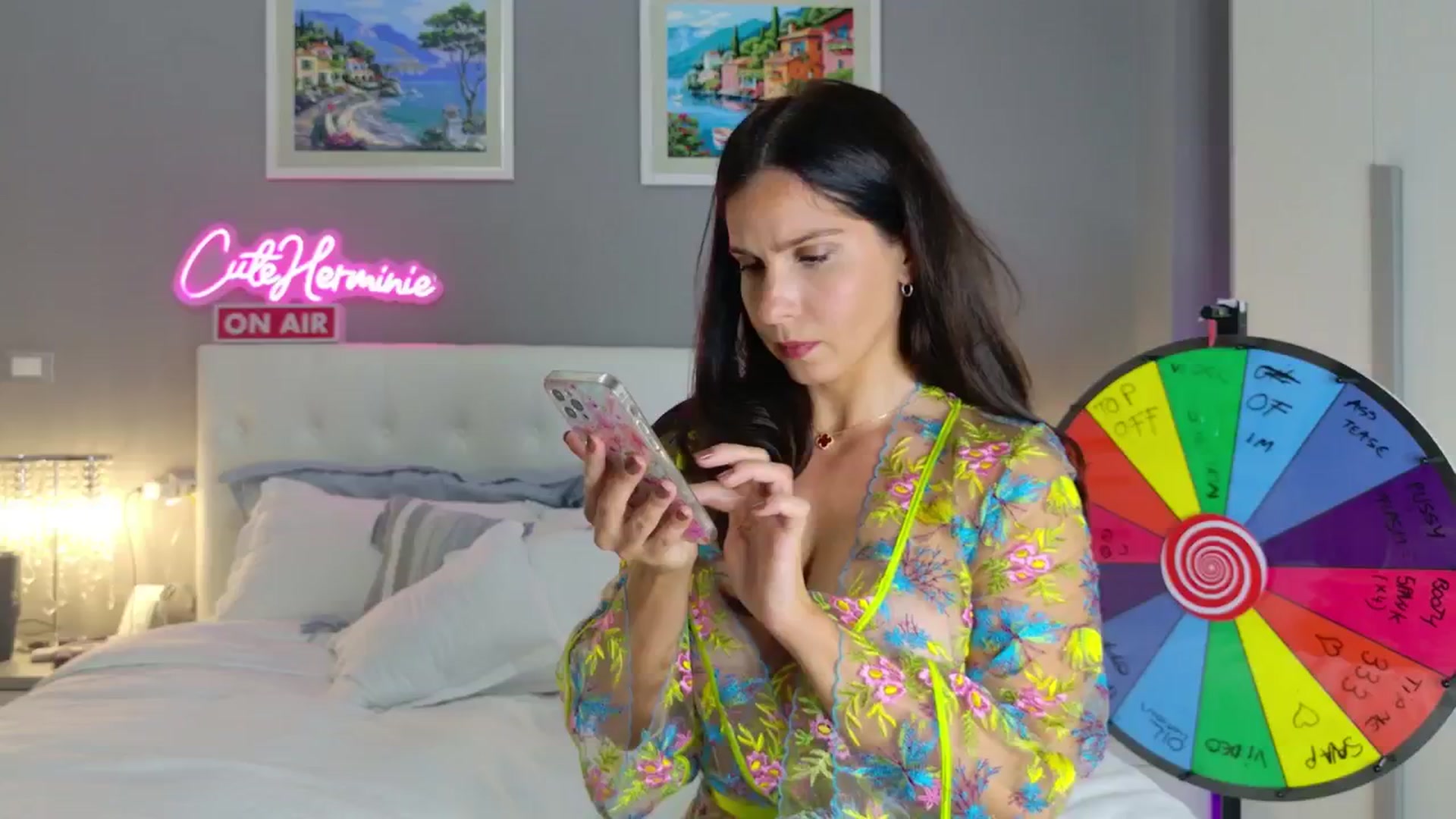 Gallery image thumbnail from CuteHerminie's myfreecams stream on, 10/04/2024, 18:44 image 12 of 20