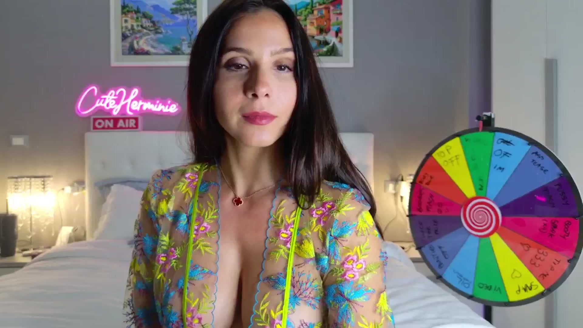 Gallery image thumbnail from CuteHerminie's myfreecams stream on, 10/04/2024, 18:44 image 7 of 20
