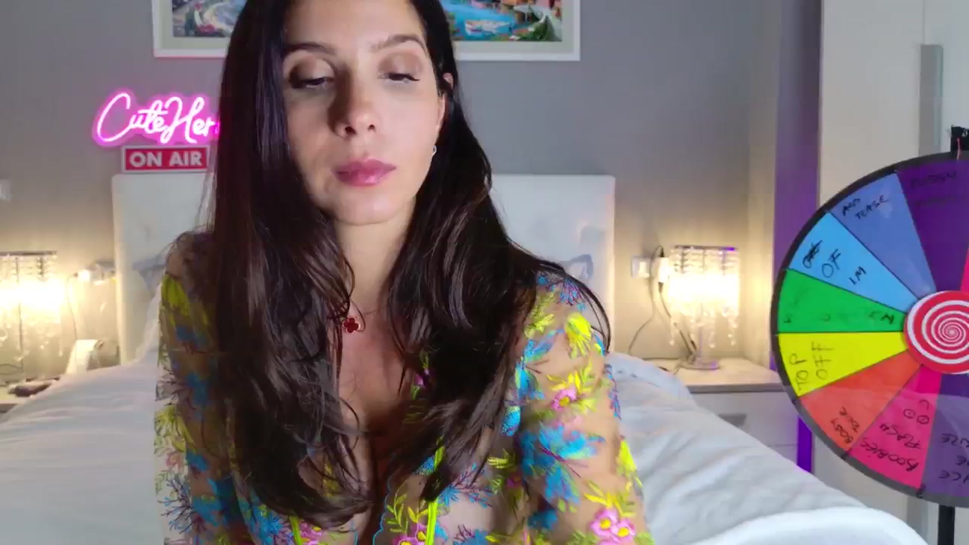 Gallery image thumbnail from CuteHerminie's myfreecams stream on, 10/04/2024, 23:56 image 2 of 20