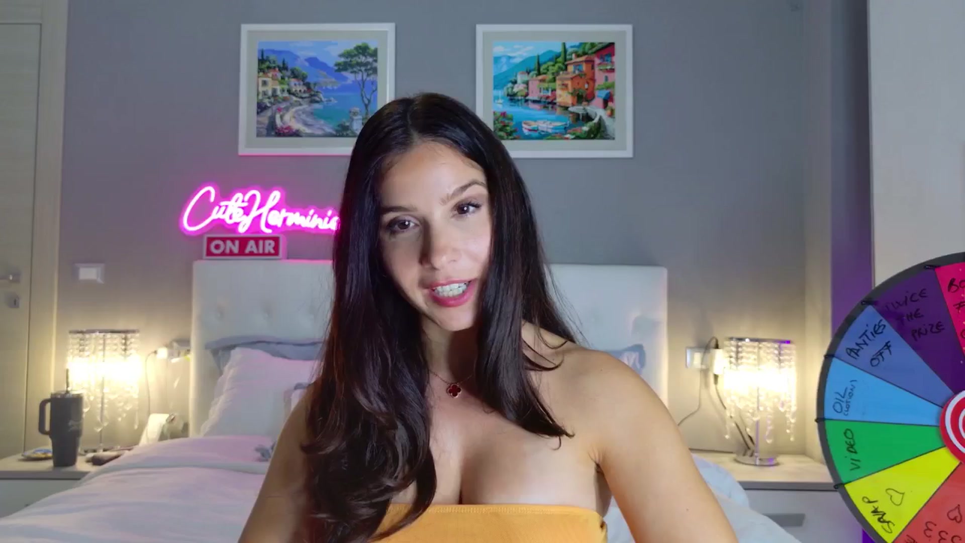 Gallery image thumbnail from CuteHerminie's myfreecams stream on, 10/05/2024, 18:57 image 10 of 20