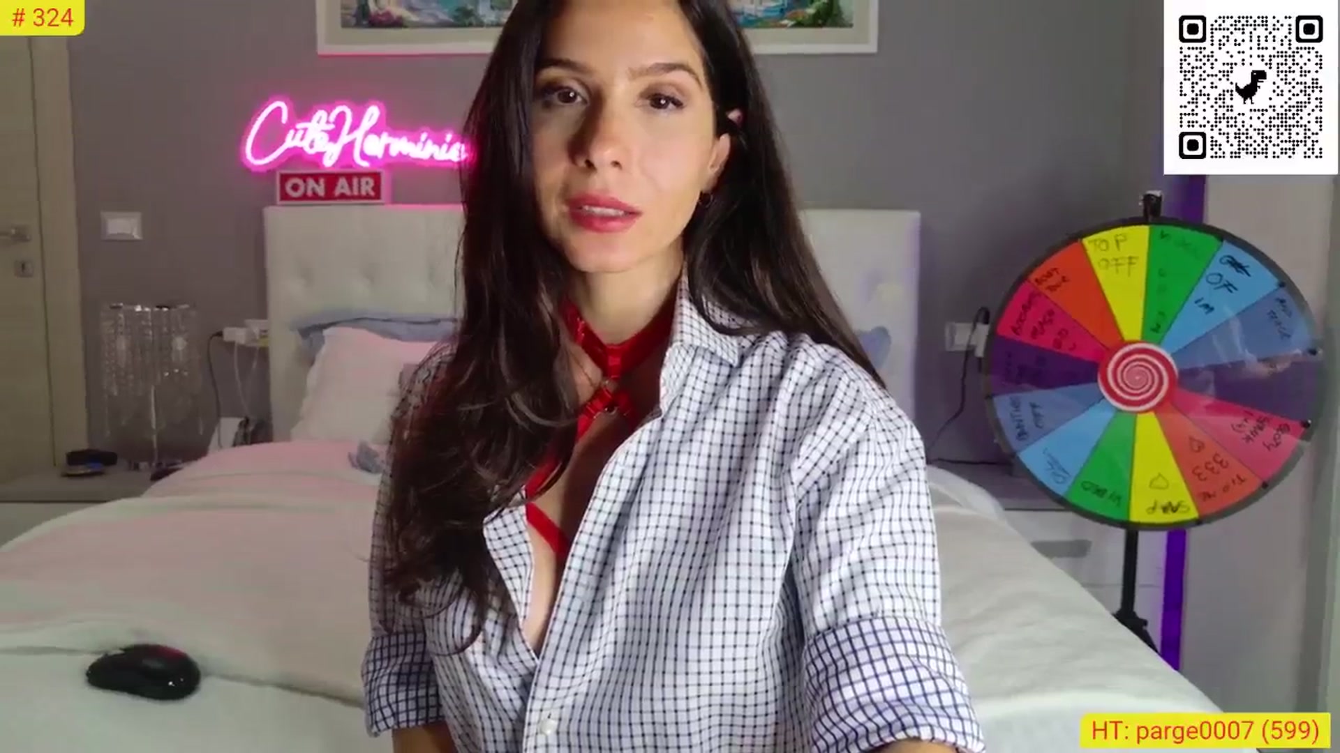 Gallery image thumbnail from CuteHerminie's myfreecams stream on, 10/09/2024, 23:14 image 3 of 20