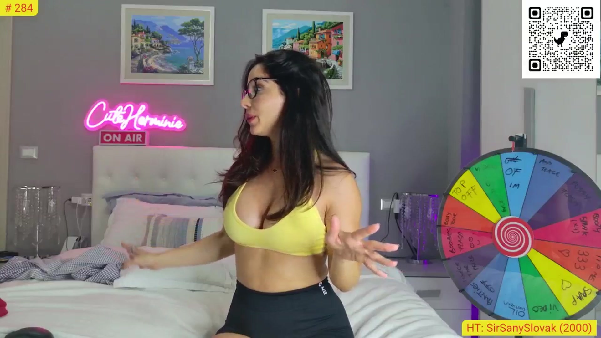 Gallery image thumbnail from CuteHerminie's myfreecams stream on, 10/09/2024, 23:14 image 15 of 20