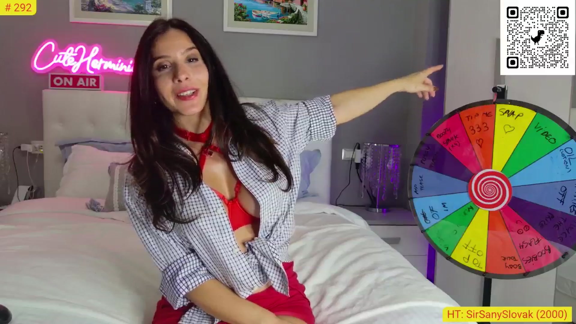 Gallery image thumbnail from CuteHerminie's myfreecams stream on, 10/09/2024, 23:14 image 10 of 20