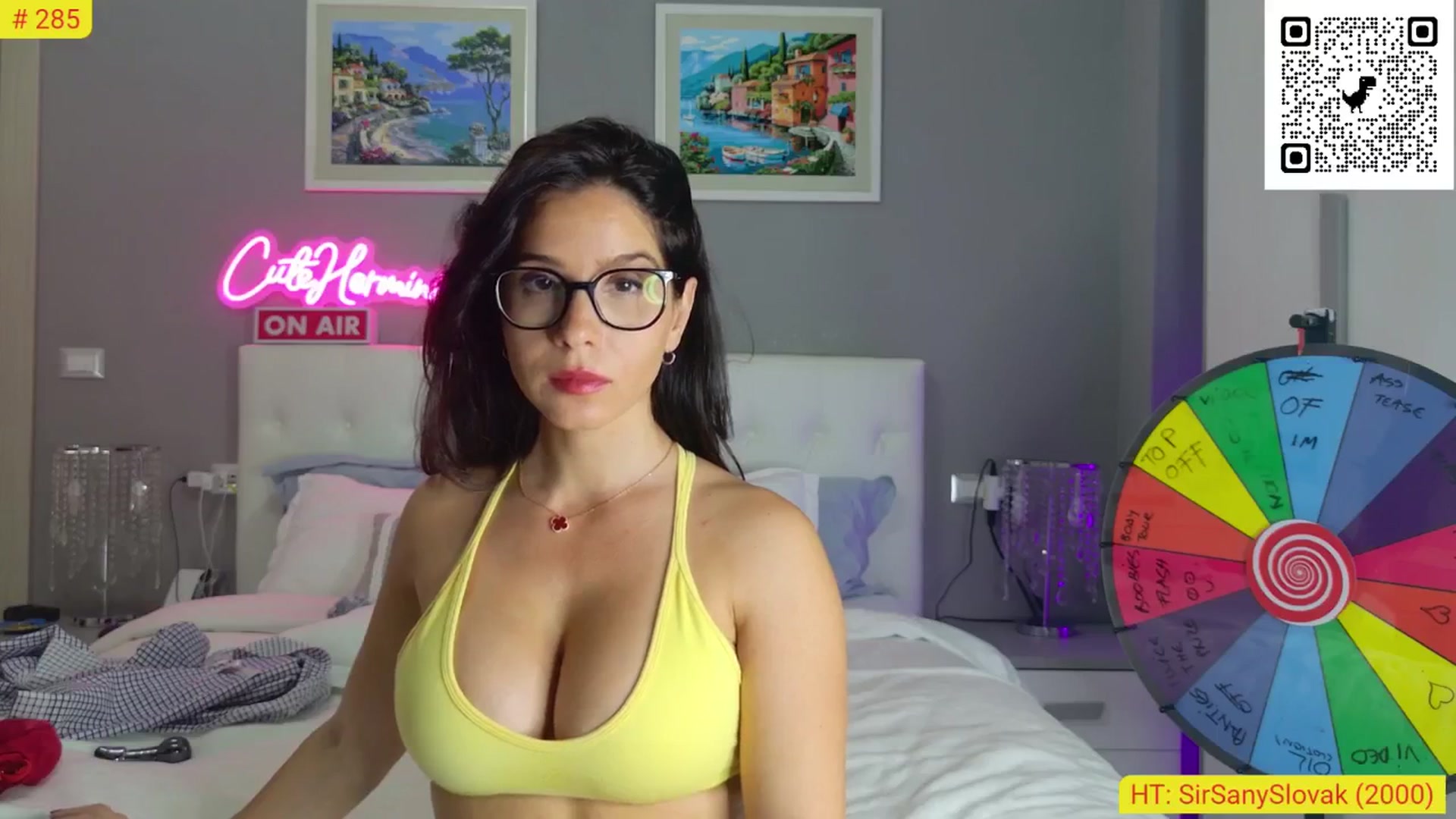 Gallery image thumbnail from CuteHerminie's myfreecams stream on, 10/09/2024, 23:14 image 18 of 20