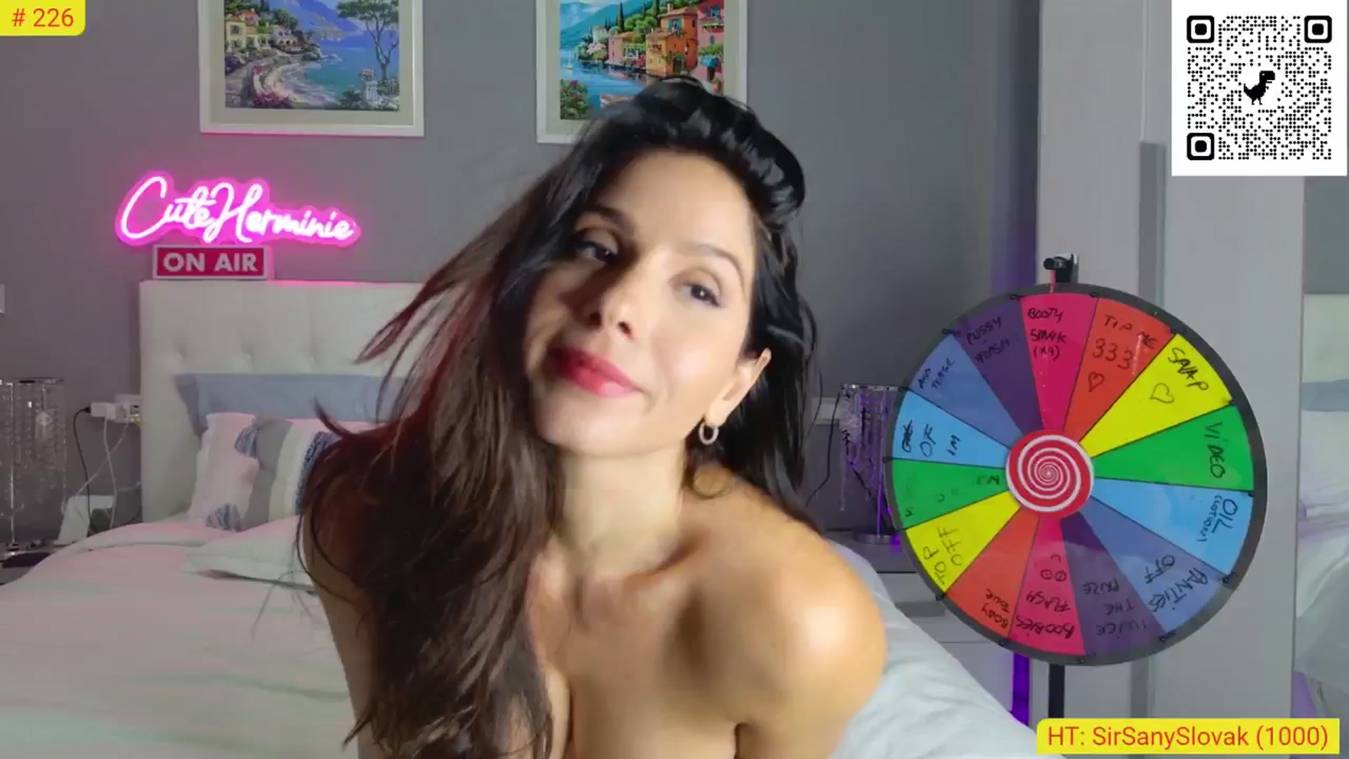 Gallery image thumbnail from CuteHerminie's myfreecams stream on, 10/21/2024, 23:20 image 10 of 20