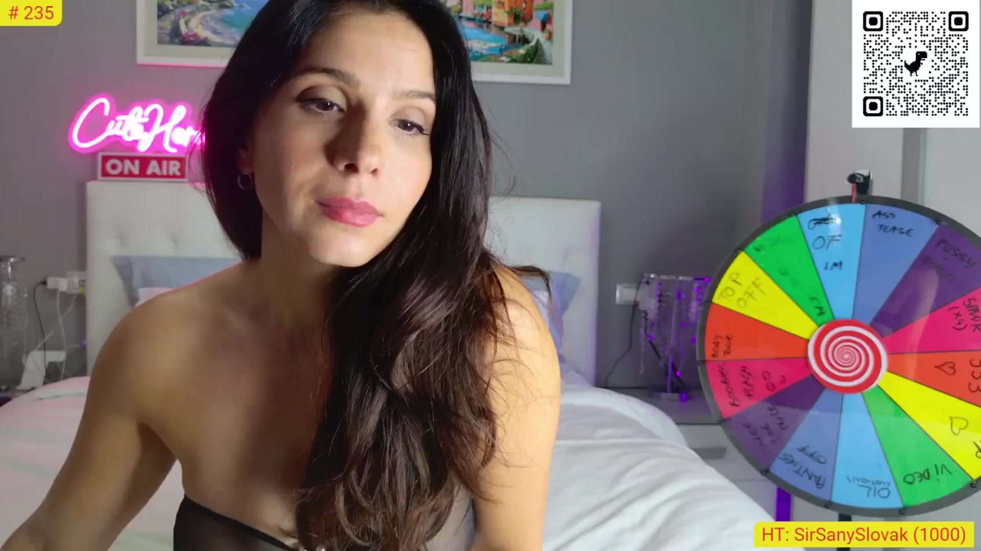 Gallery image thumbnail from CuteHerminie's myfreecams stream on, 10/21/2024, 23:20 image 1 of 20