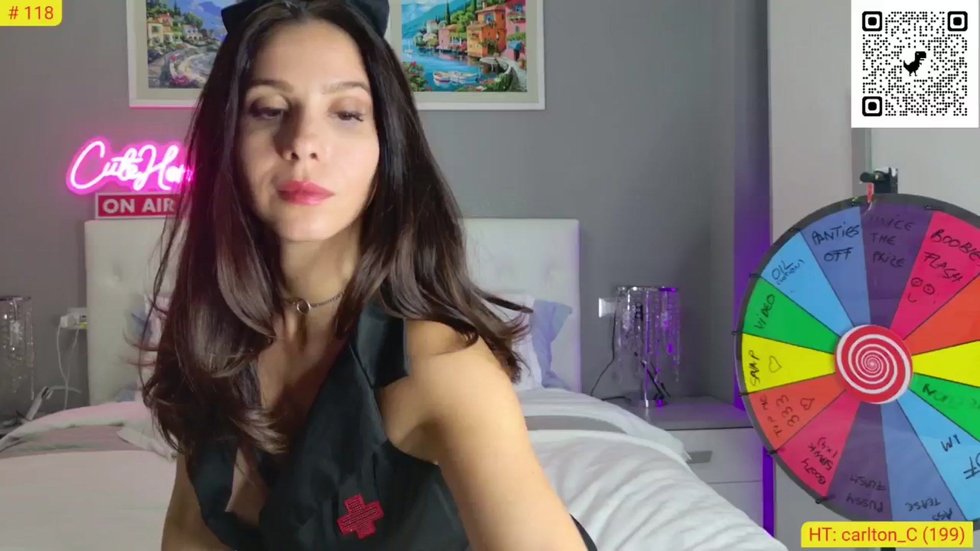 Gallery image thumbnail from CuteHerminie's myfreecams stream on, 10/31/2024, 23:42 image 18 of 20
