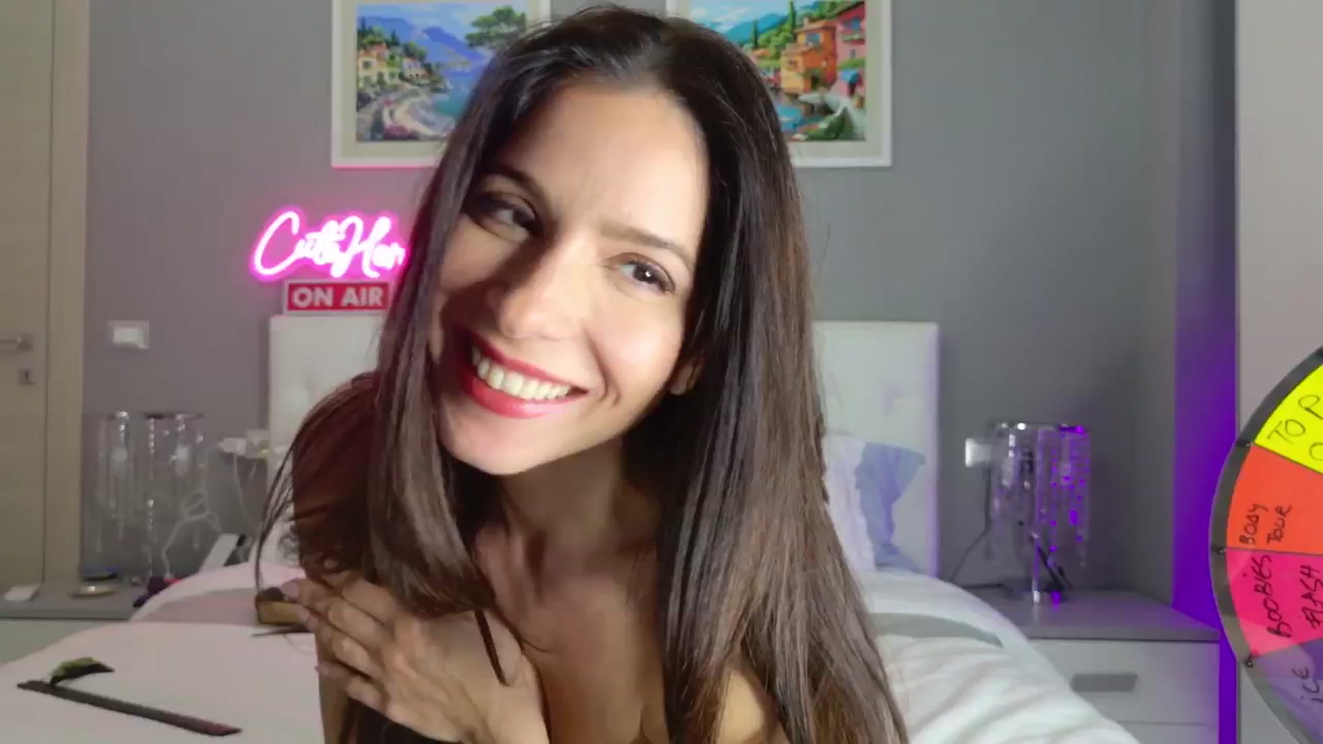 Gallery image thumbnail from CuteHerminie's myfreecams stream on, 11/06/2024, 23:11 image 1 of 20